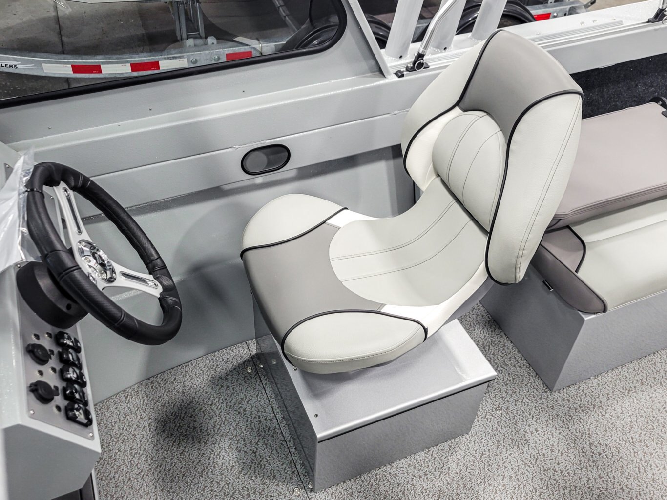 2026 Kingfisher 1825 Falcon