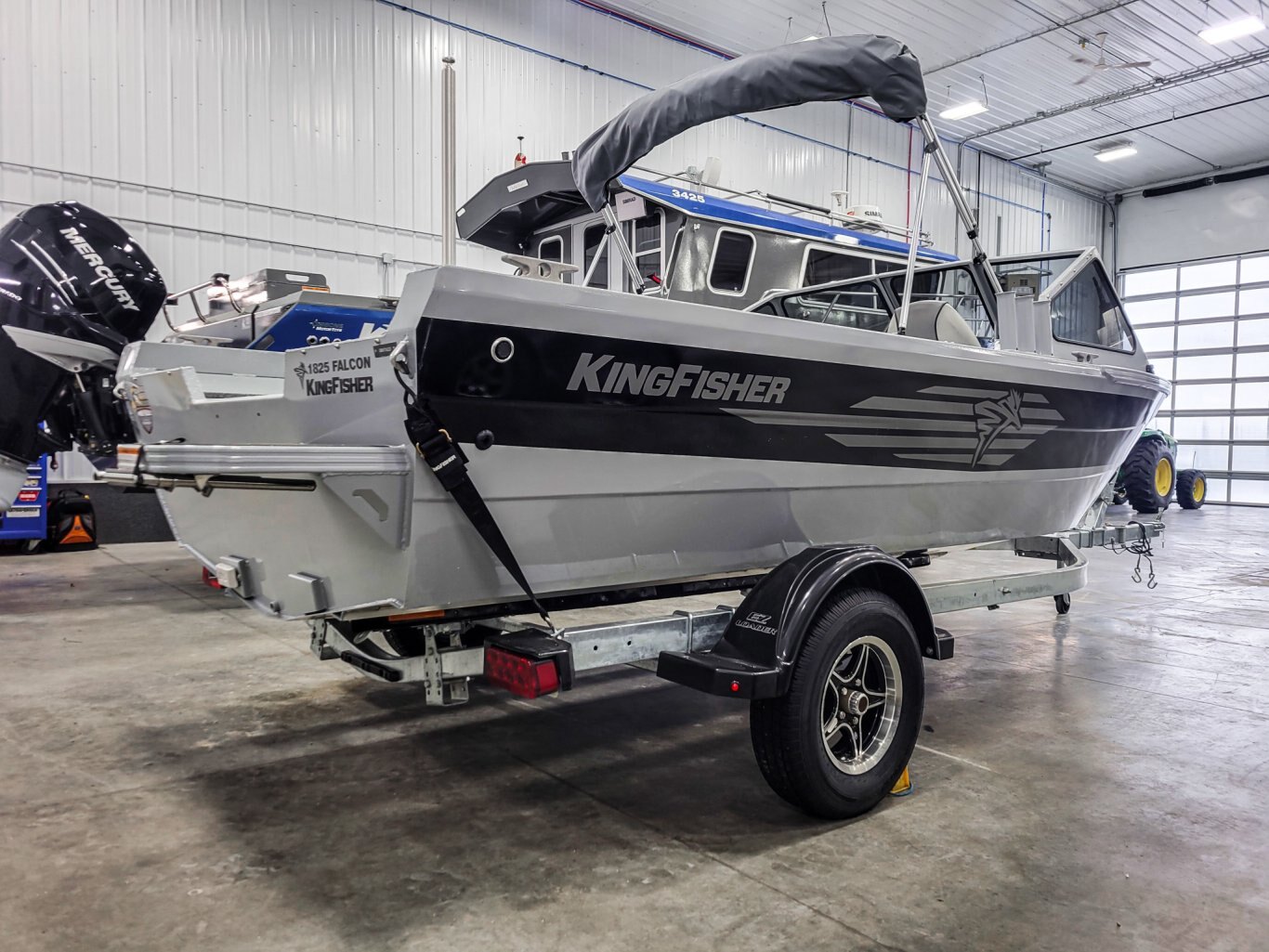 2026 Kingfisher 1825 Falcon