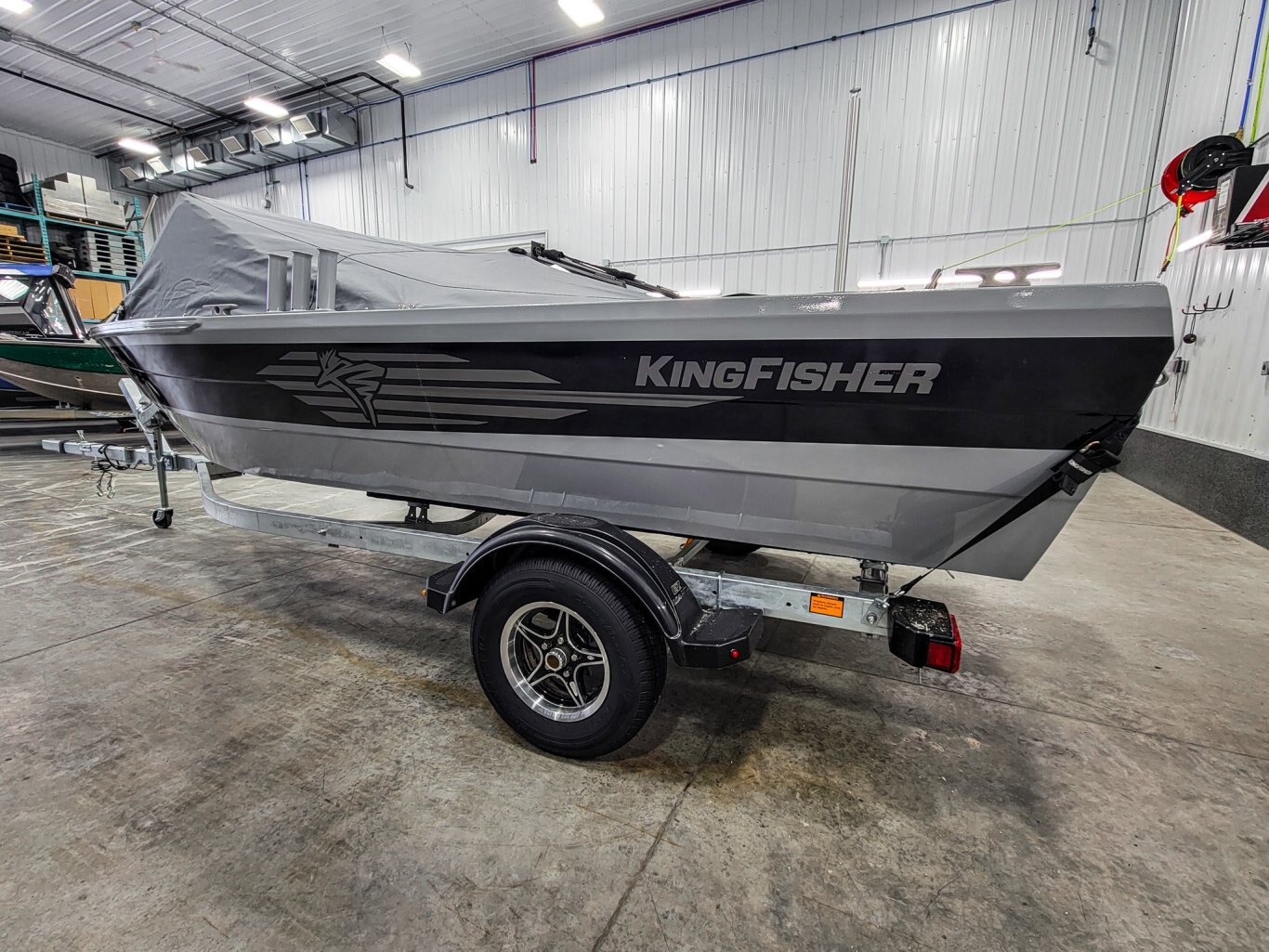 2026 Kingfisher 1825 Falcon