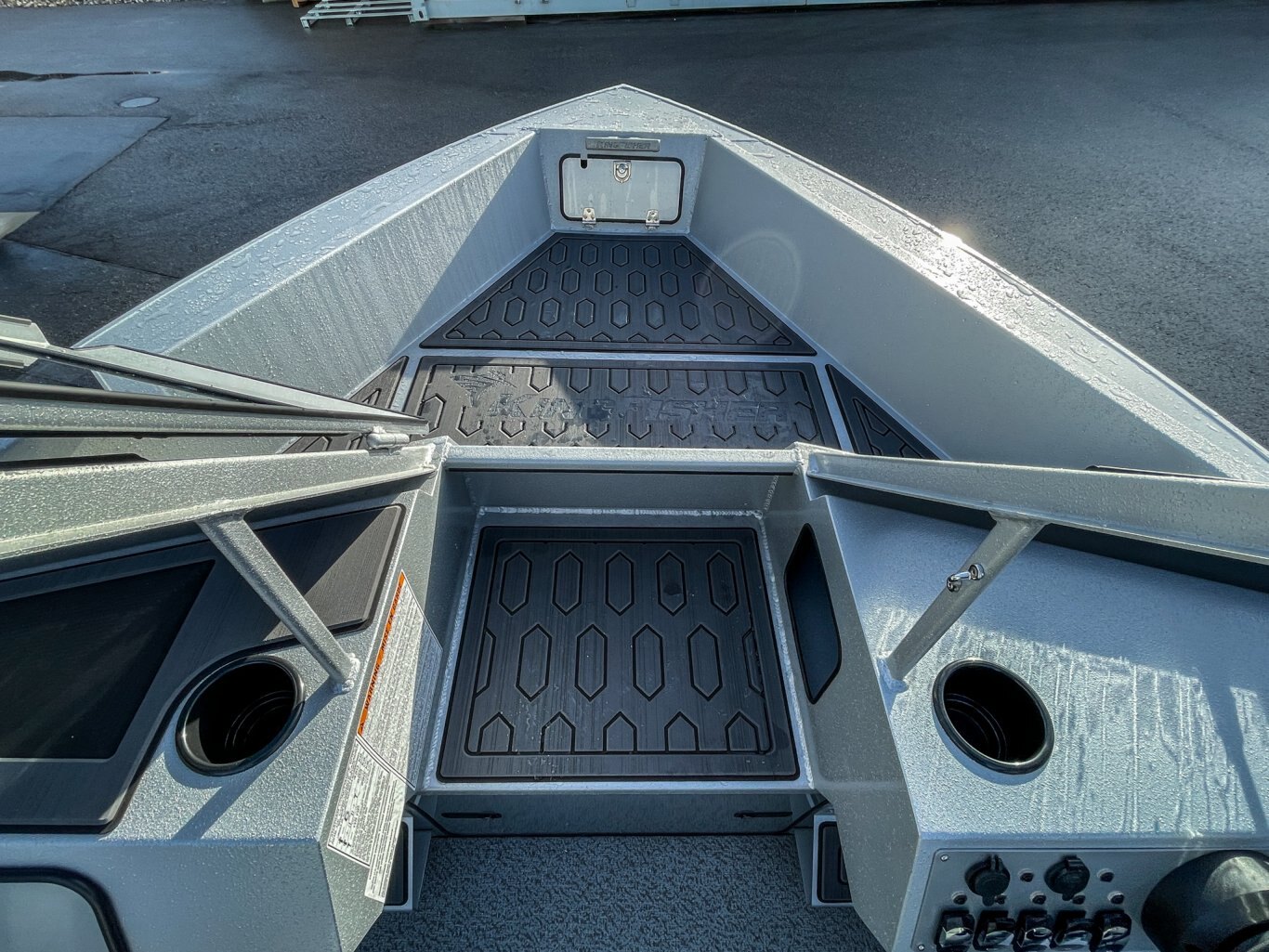 2026 Kingfisher 1825 Falcon