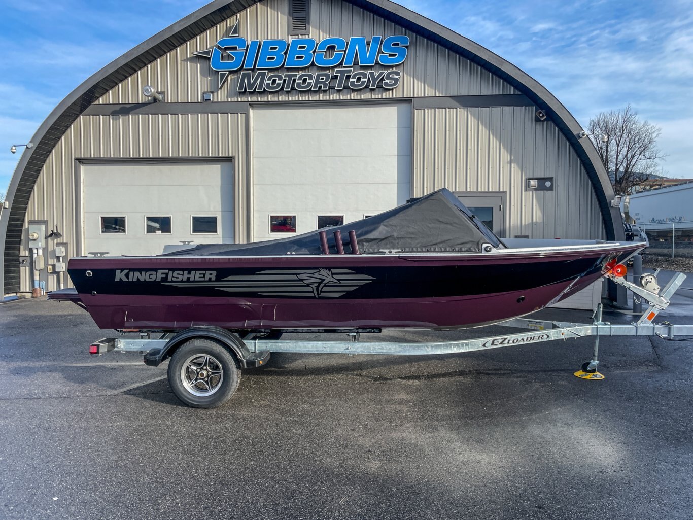 2026 Kingfisher 1825 Falcon