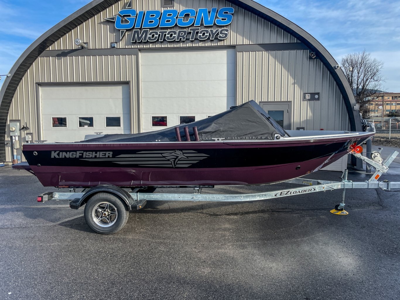 2026 Kingfisher 1825 Falcon