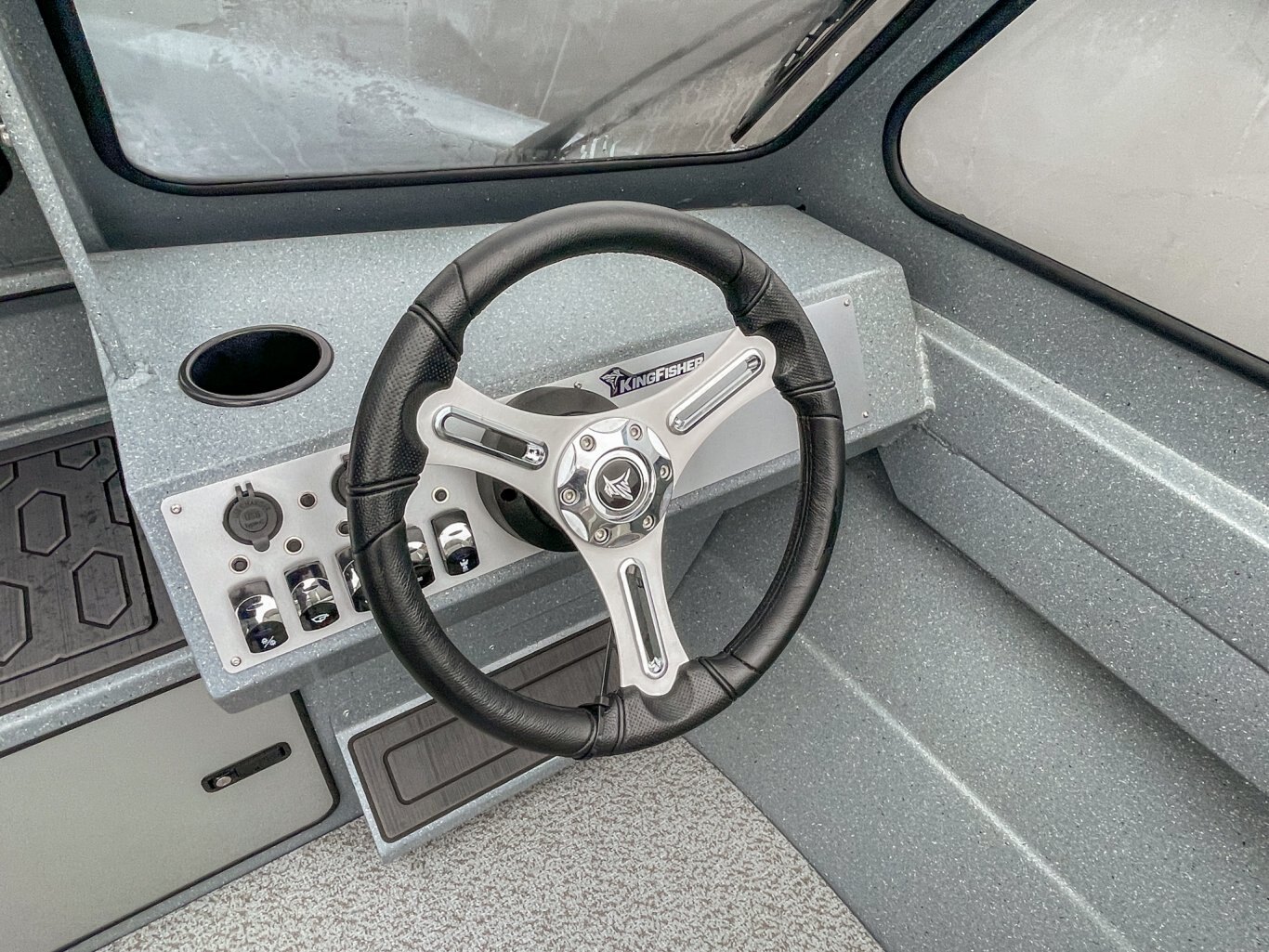 2026 Kingfisher 1825 Falcon