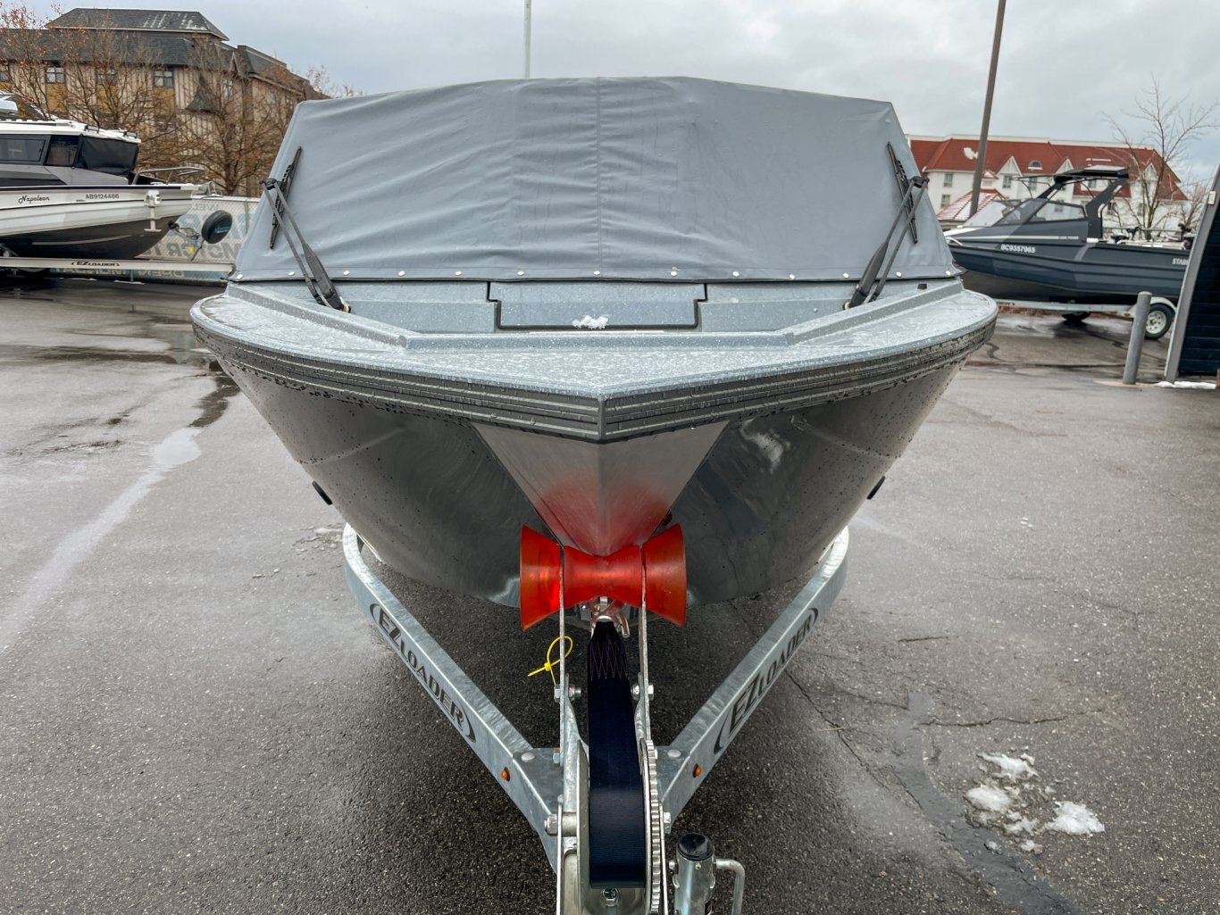 2026 Kingfisher 1825 Falcon