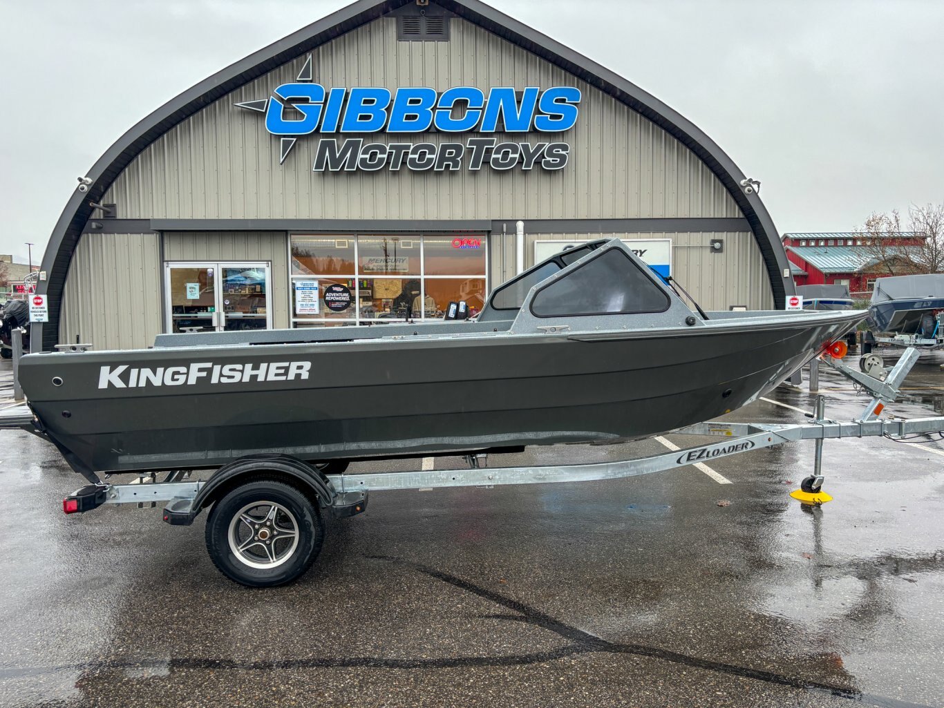 2026 Kingfisher 1825 Falcon