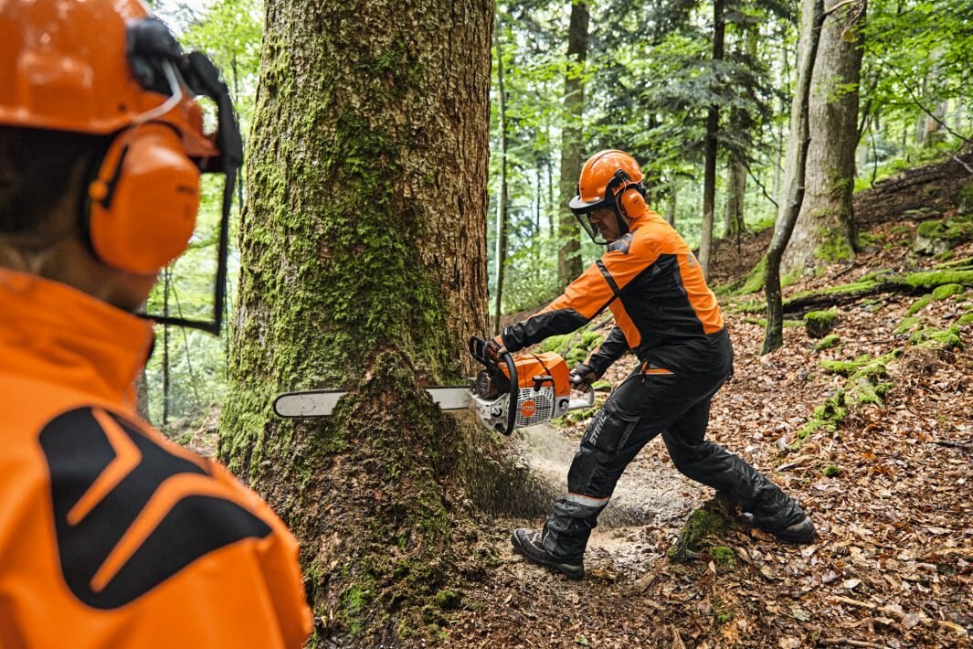 STIHL MS 881 CHAIN SAW 36