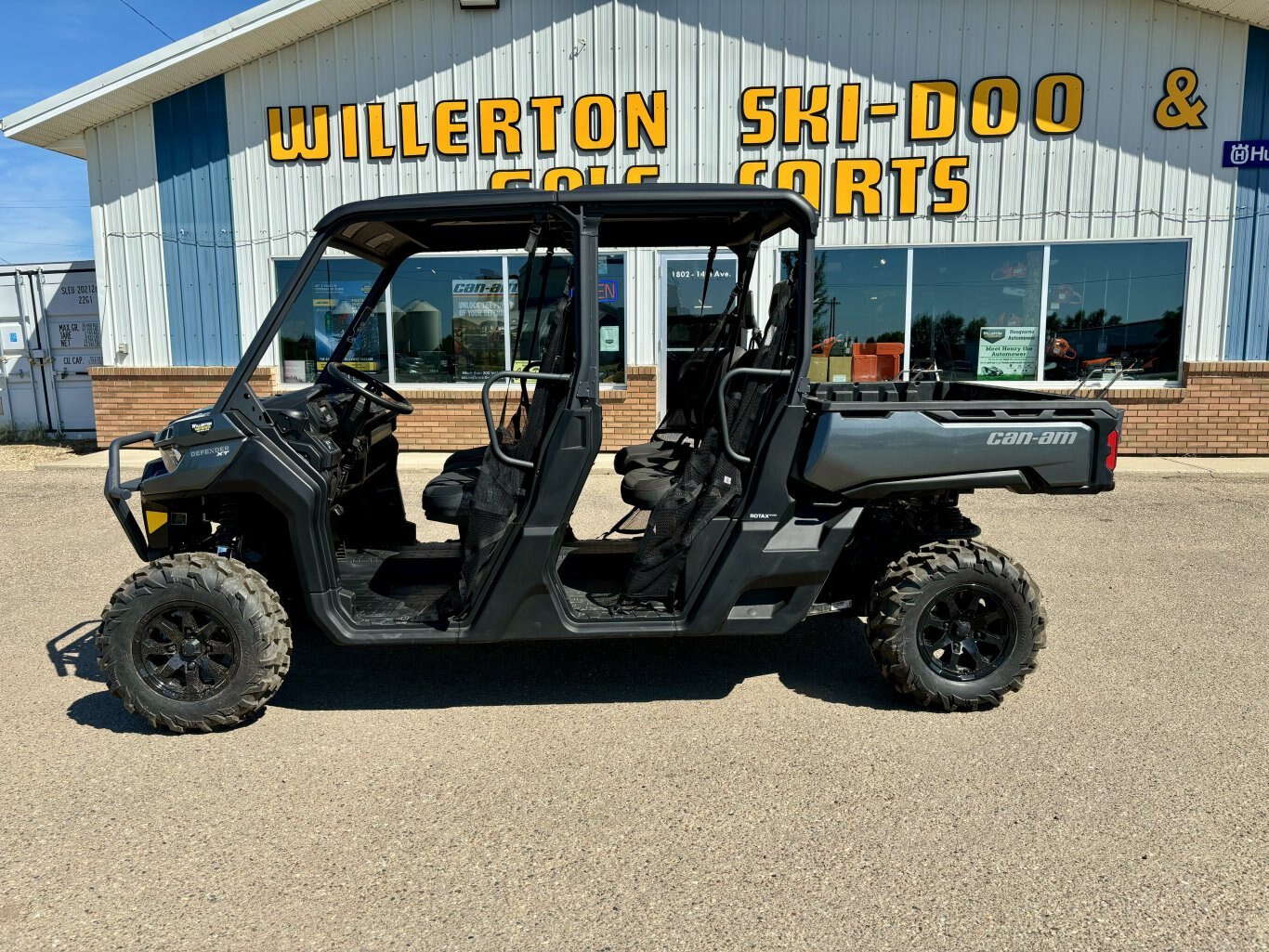 2024 Can-Am Defender MAX XT HD10