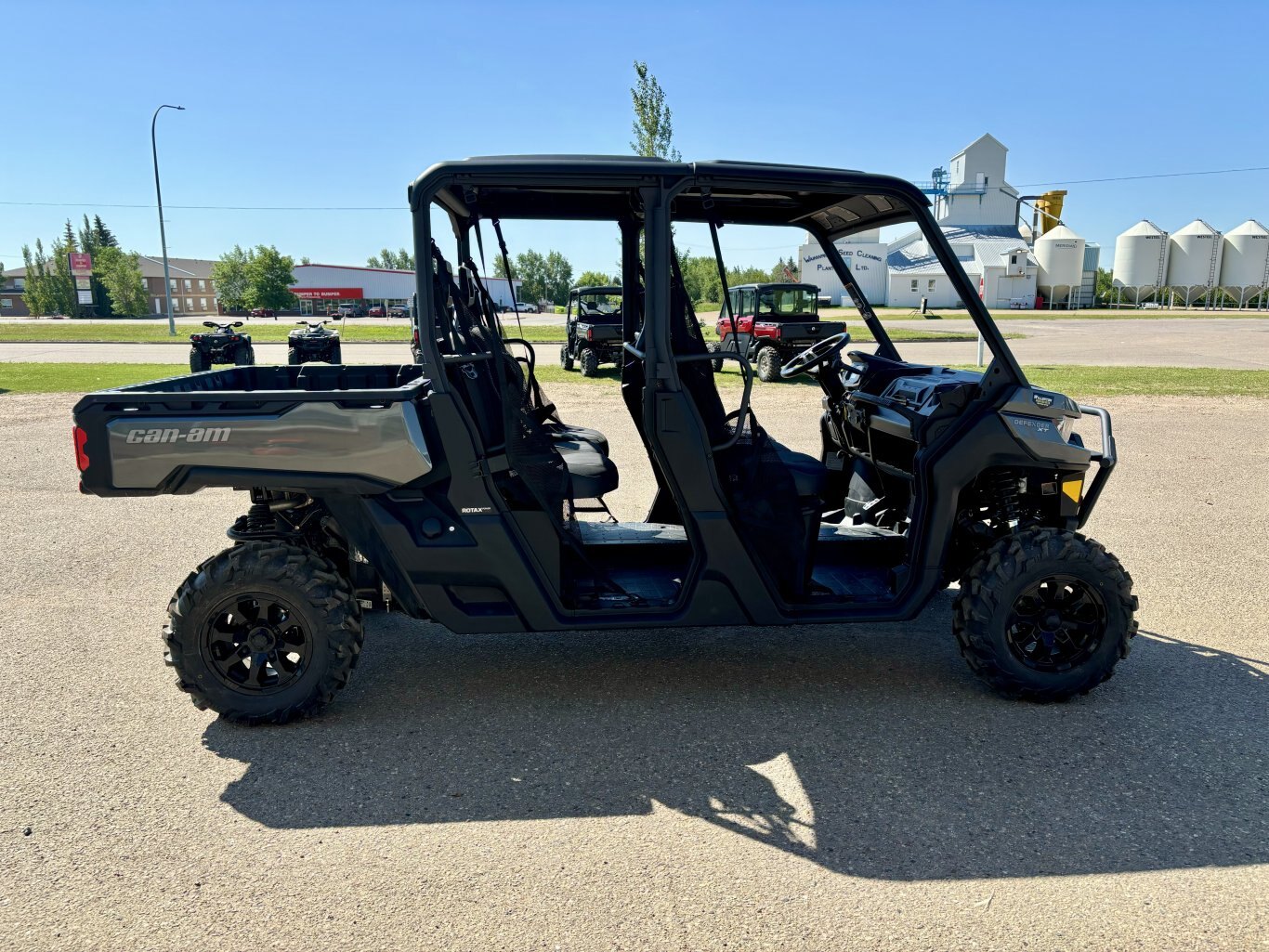 2024 Can Am Defender MAX XT HD10