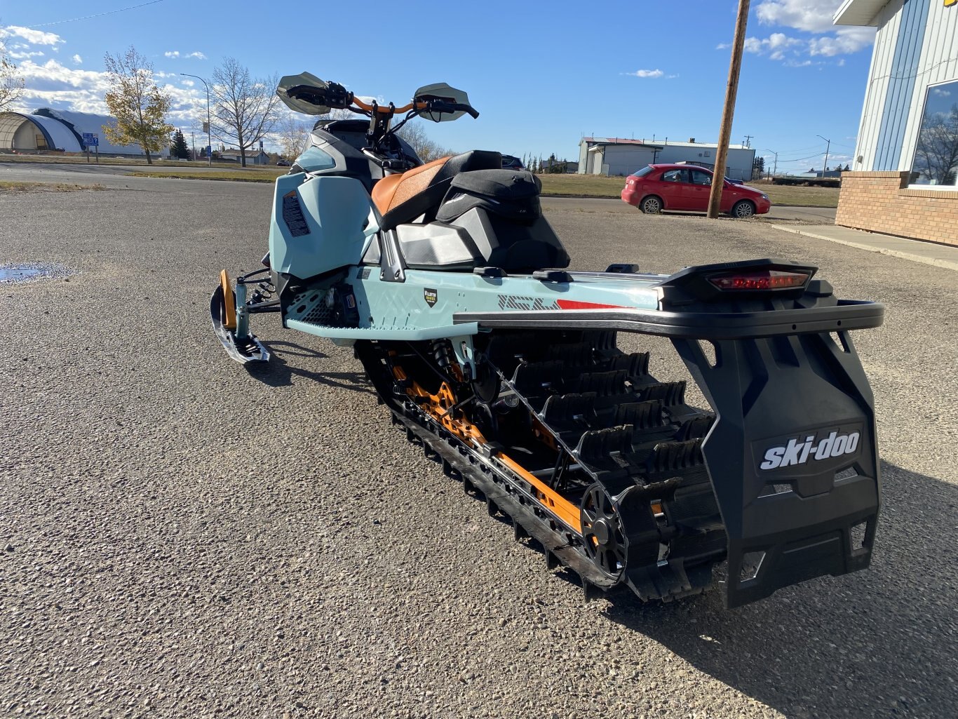 Used 2024 Ski Doo Backcountry X RS 850 E Tec 154 2.5 ES 10.25 Display