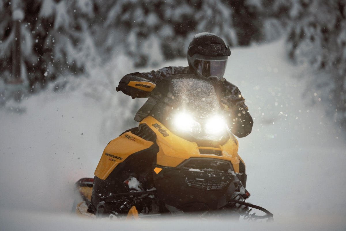 2025 Ski Doo Renegade X RS