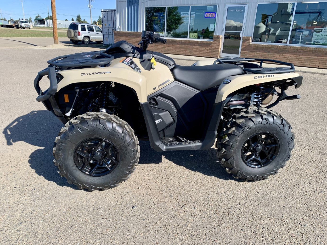 2024 Can Am Outlander PRO XU HD7