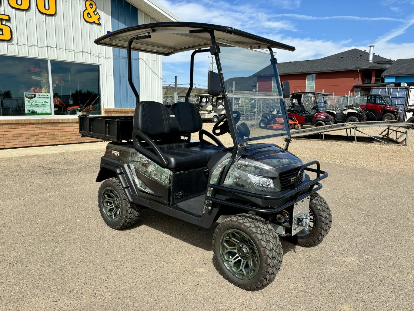 2024 FTR Stealth Solar Drive Lithium Utility Cart