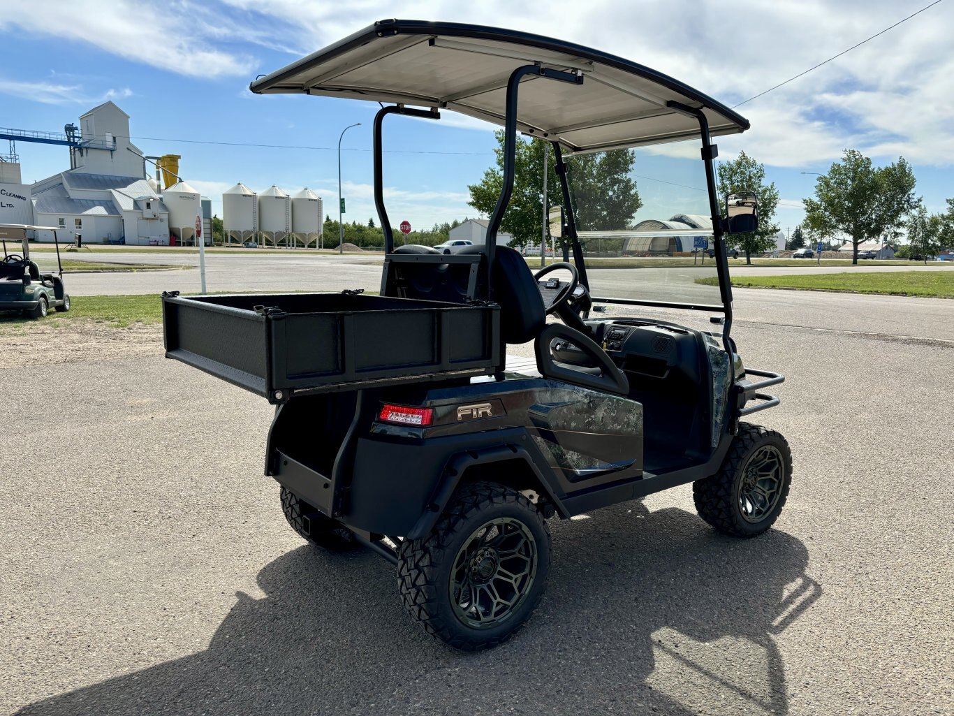 2024 FTR Stealth Solar Drive Lithium Utility Cart