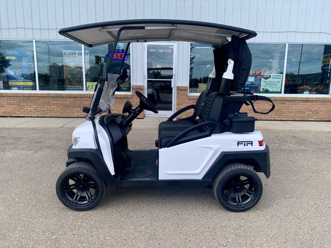 2024 FTR Model 2 Solar Drive Lithium Golf Cart