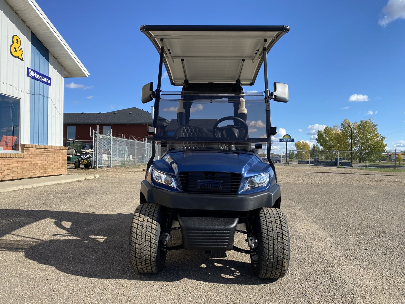 FTR Model 2 Solar Drive Lithium Golf Carts