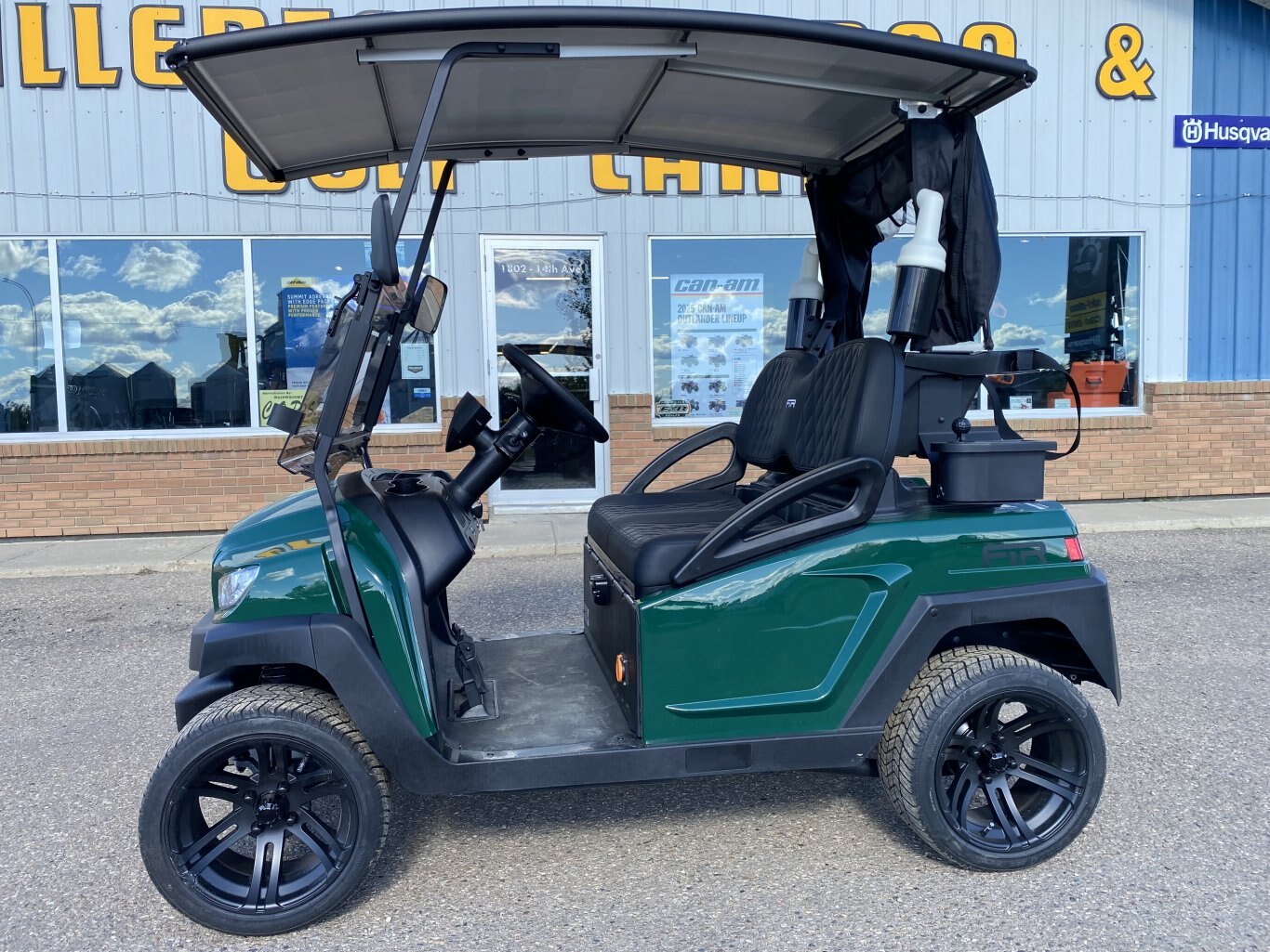 FTR Model 2 Solar Drive Lithium Golf Carts