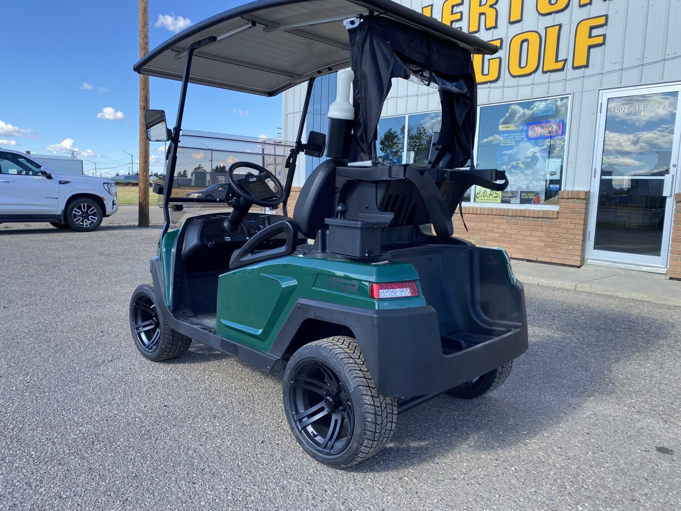 FTR Model 2 Solar Drive Lithium Golf Carts