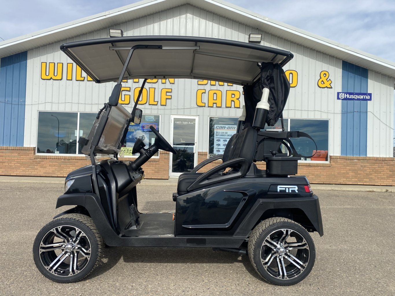 FTR Model 2 Solar Drive Lithium Golf Carts