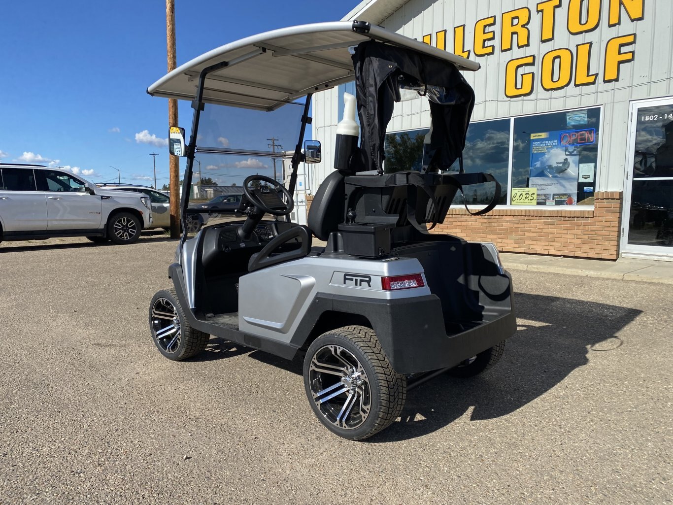 FTR Model 2 Solar Drive Lithium Golf Carts