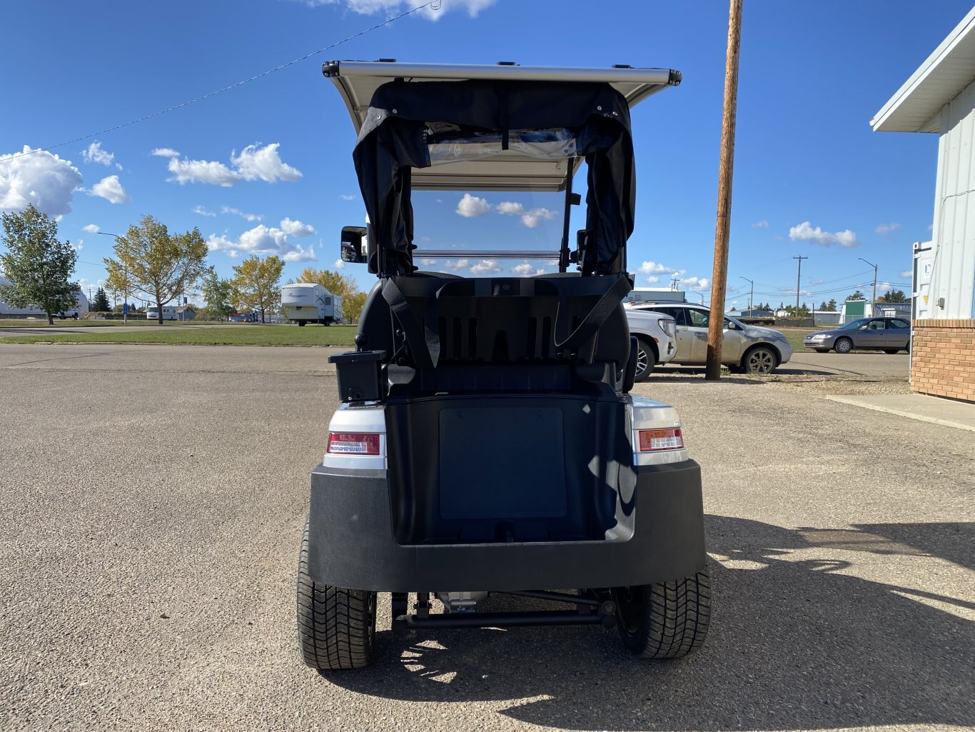 FTR Model 2 Solar Drive Lithium Golf Carts