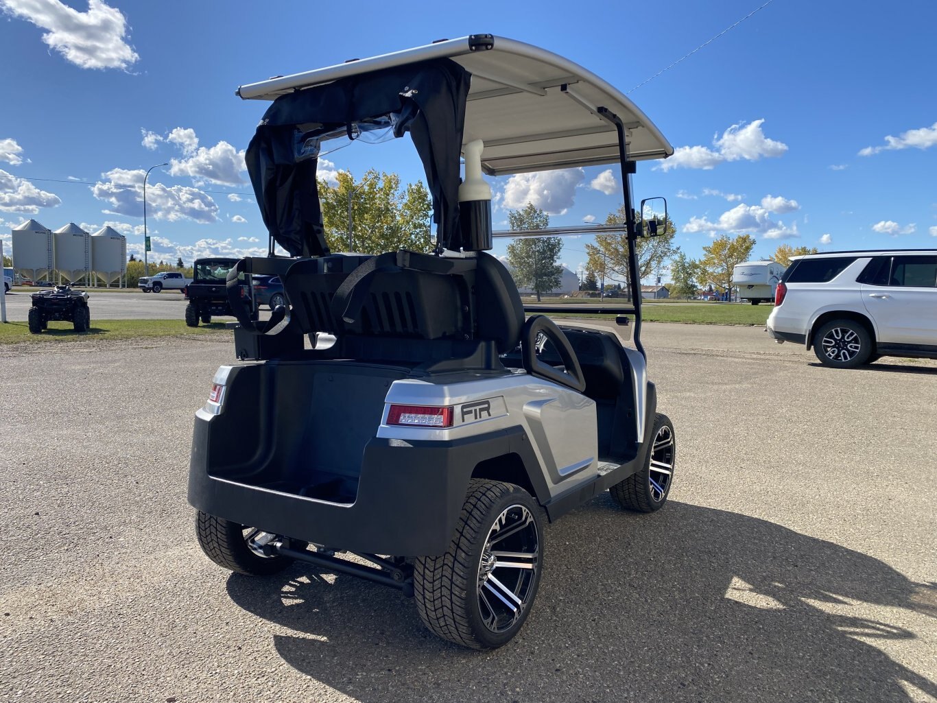 FTR Model 2 Solar Drive Lithium Golf Carts