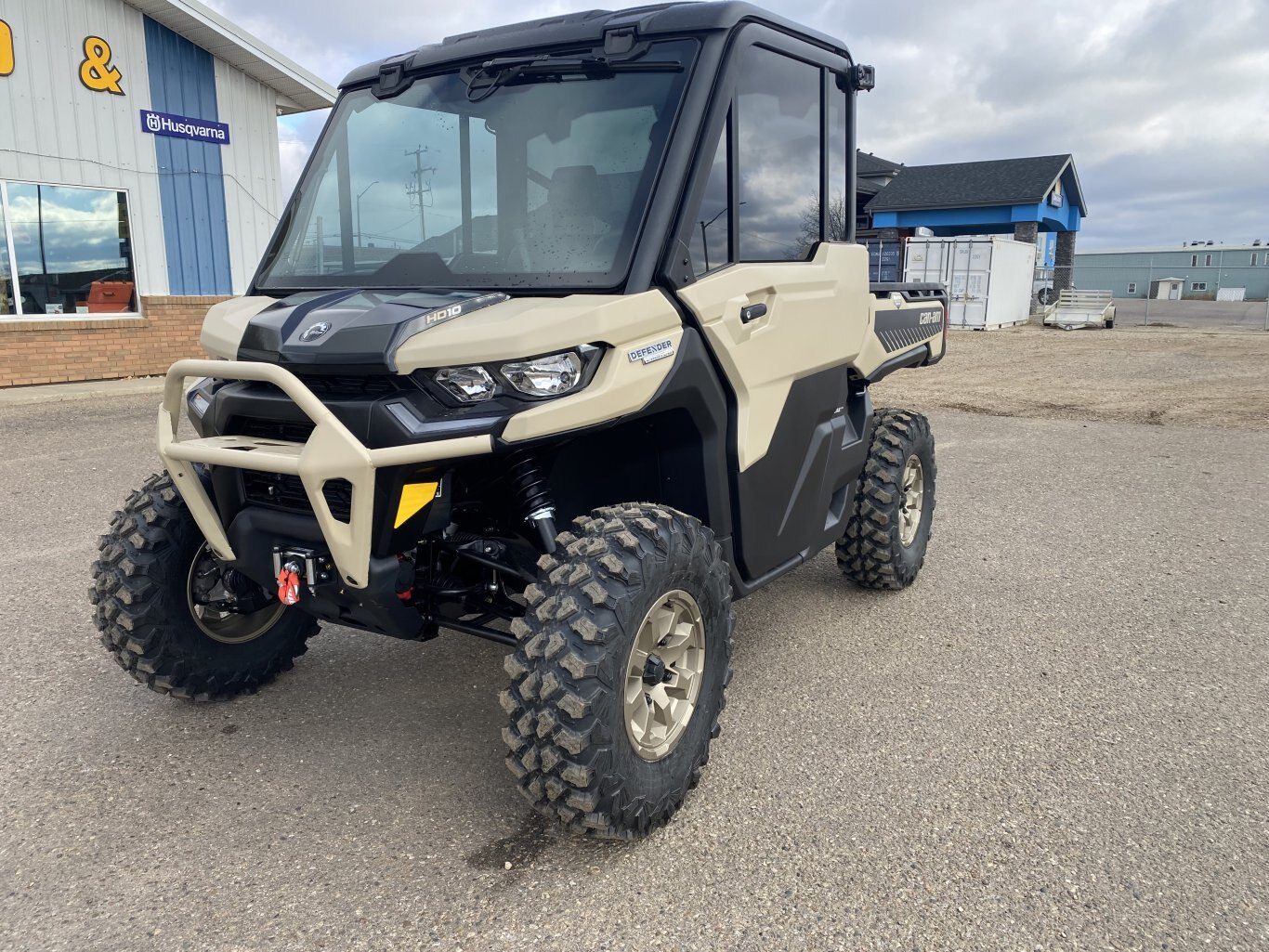 2025 Can Am Defender Limited HD10