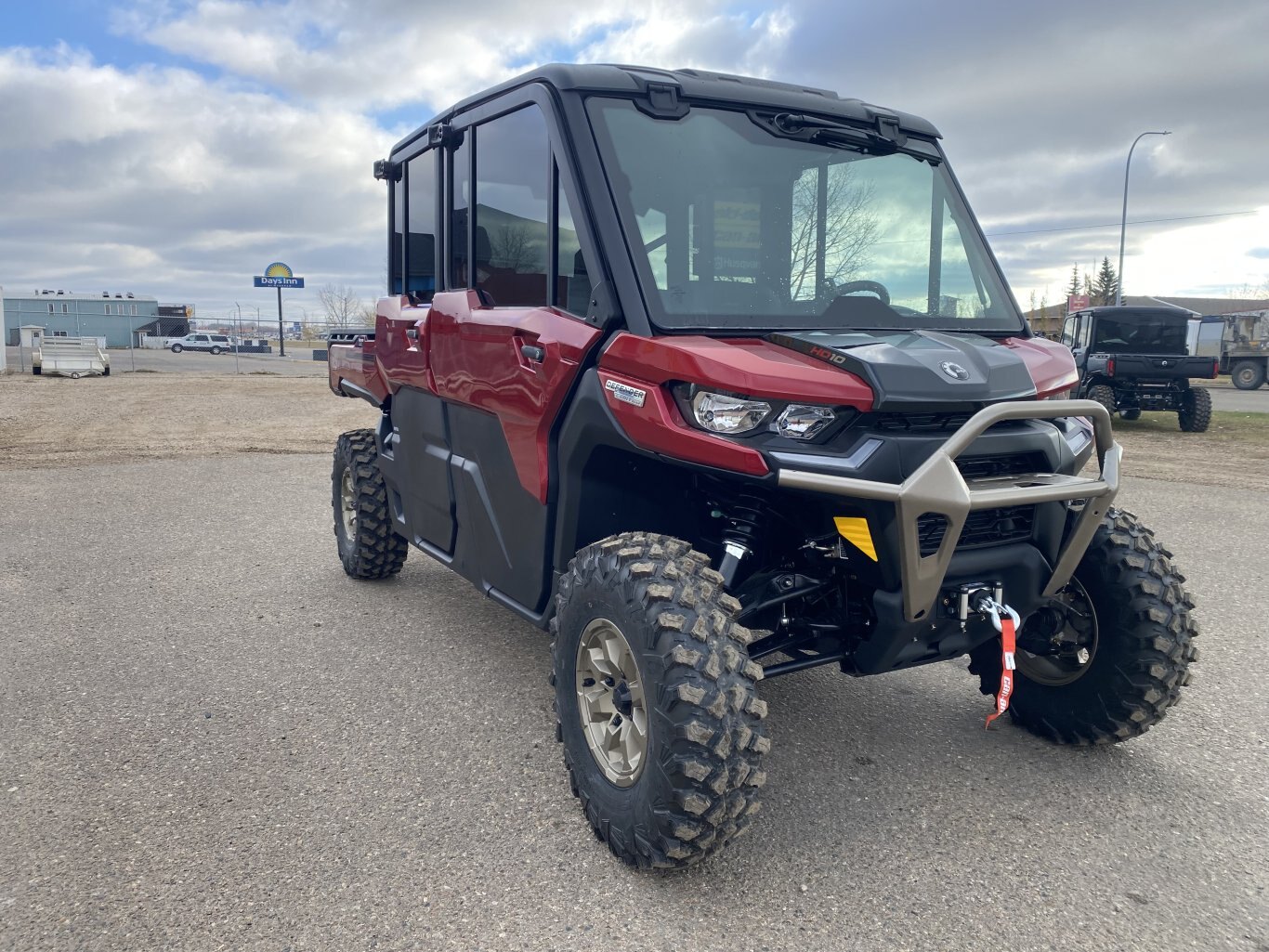 2025 Can Am Defender MAX Limited HD10