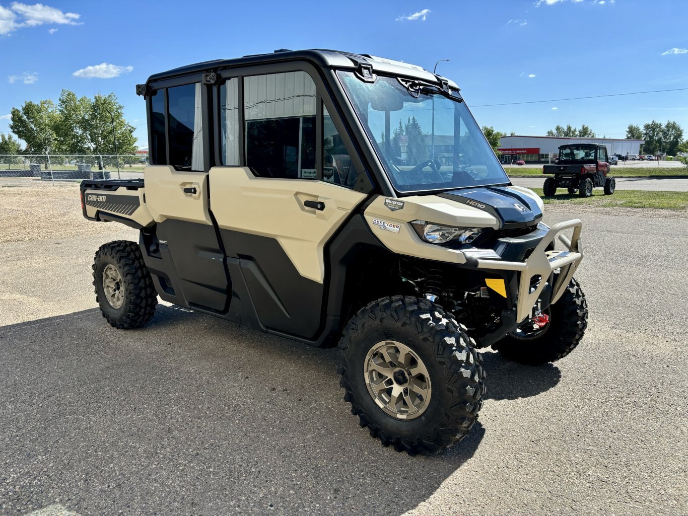 2025 Can Am Defender MAX Limited HD10