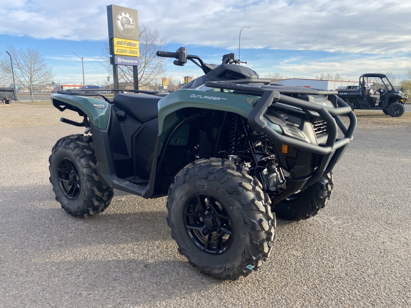 2025 Can Am Outlander PRO XU HD5