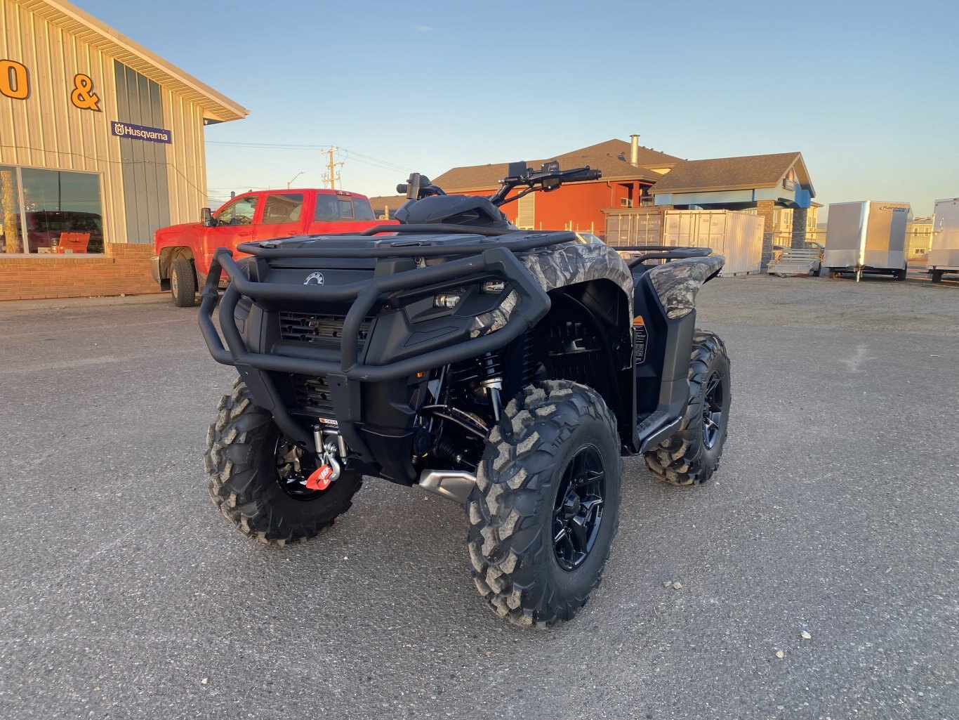 2025 Can Am Outlander PRO Hunting Edition HD7