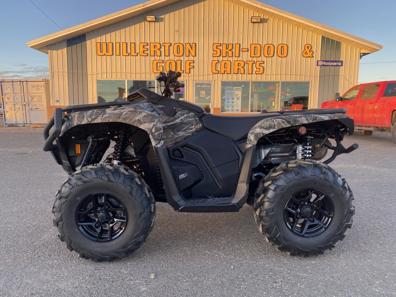 2025 Can-Am Outlander PRO Hunting Edition HD7