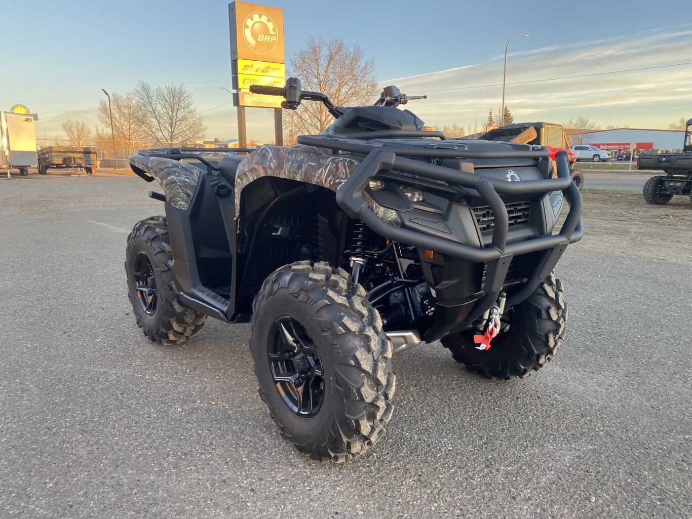 2025 Can Am Outlander PRO Hunting Edition HD7