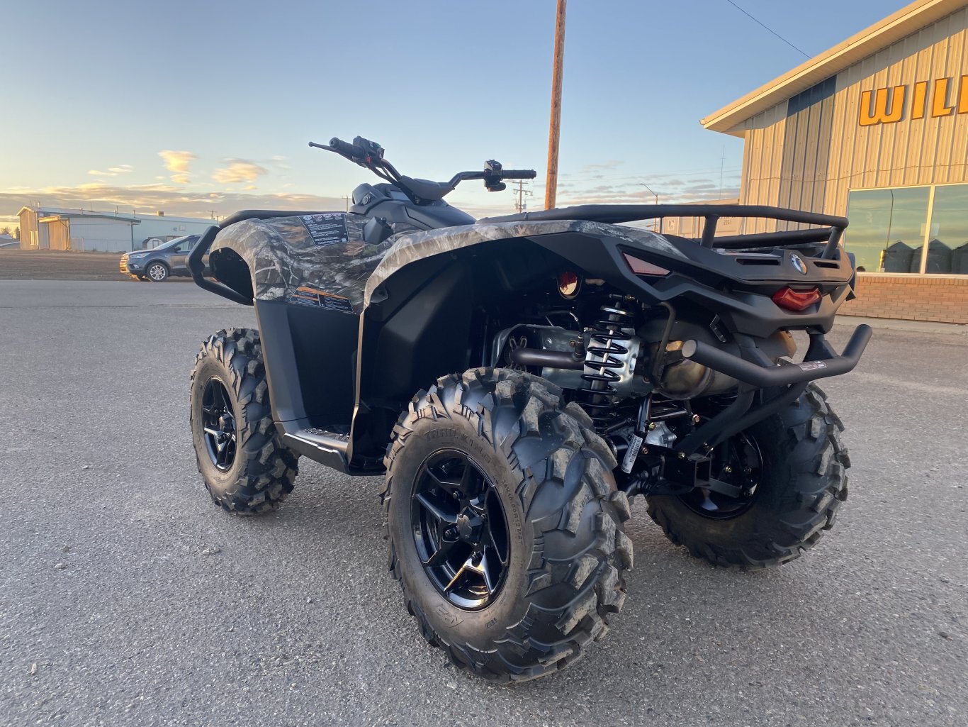 2025 Can Am Outlander PRO Hunting Edition HD7