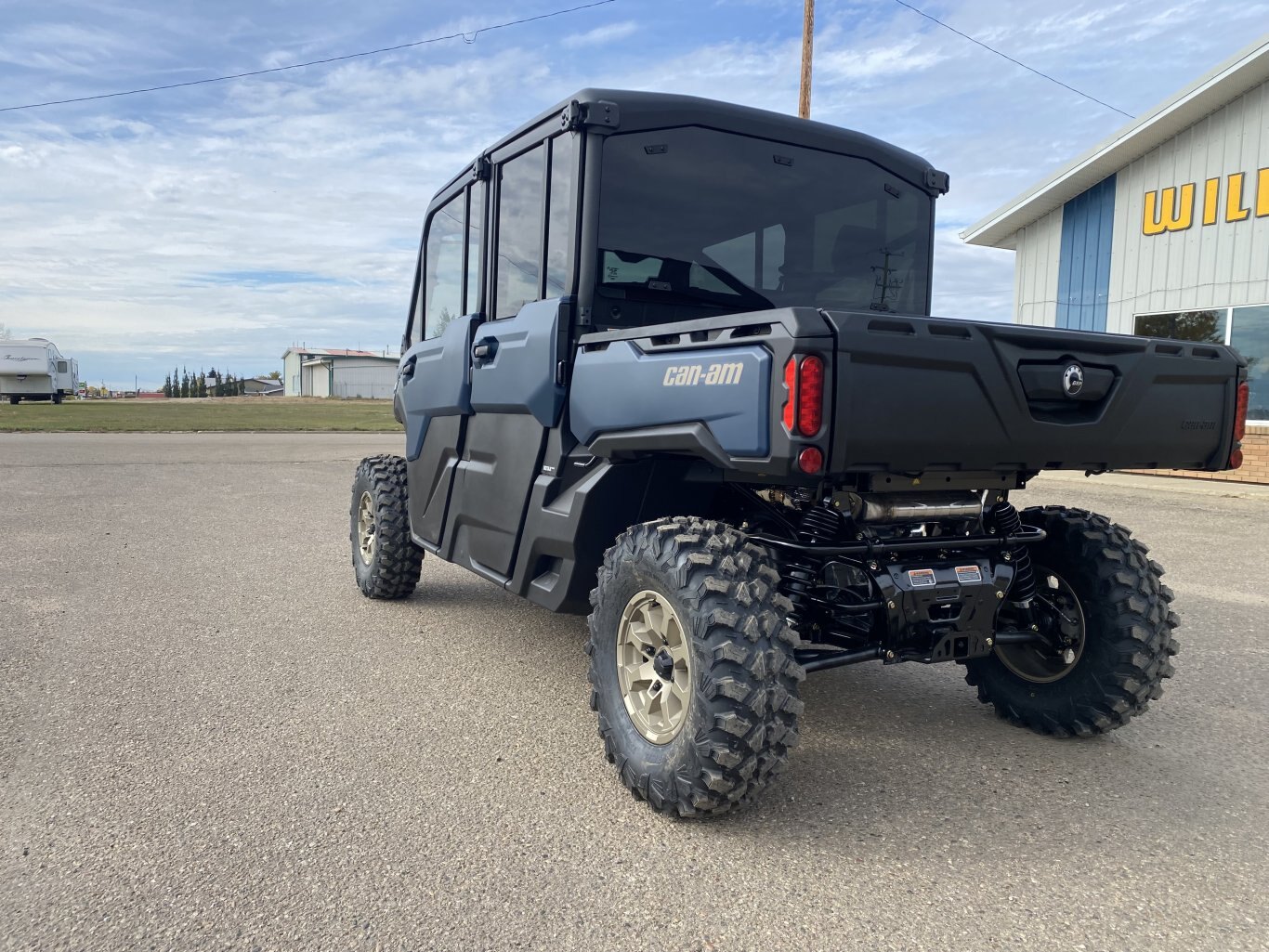 2025 Can Am Defender MAX Limited HD10