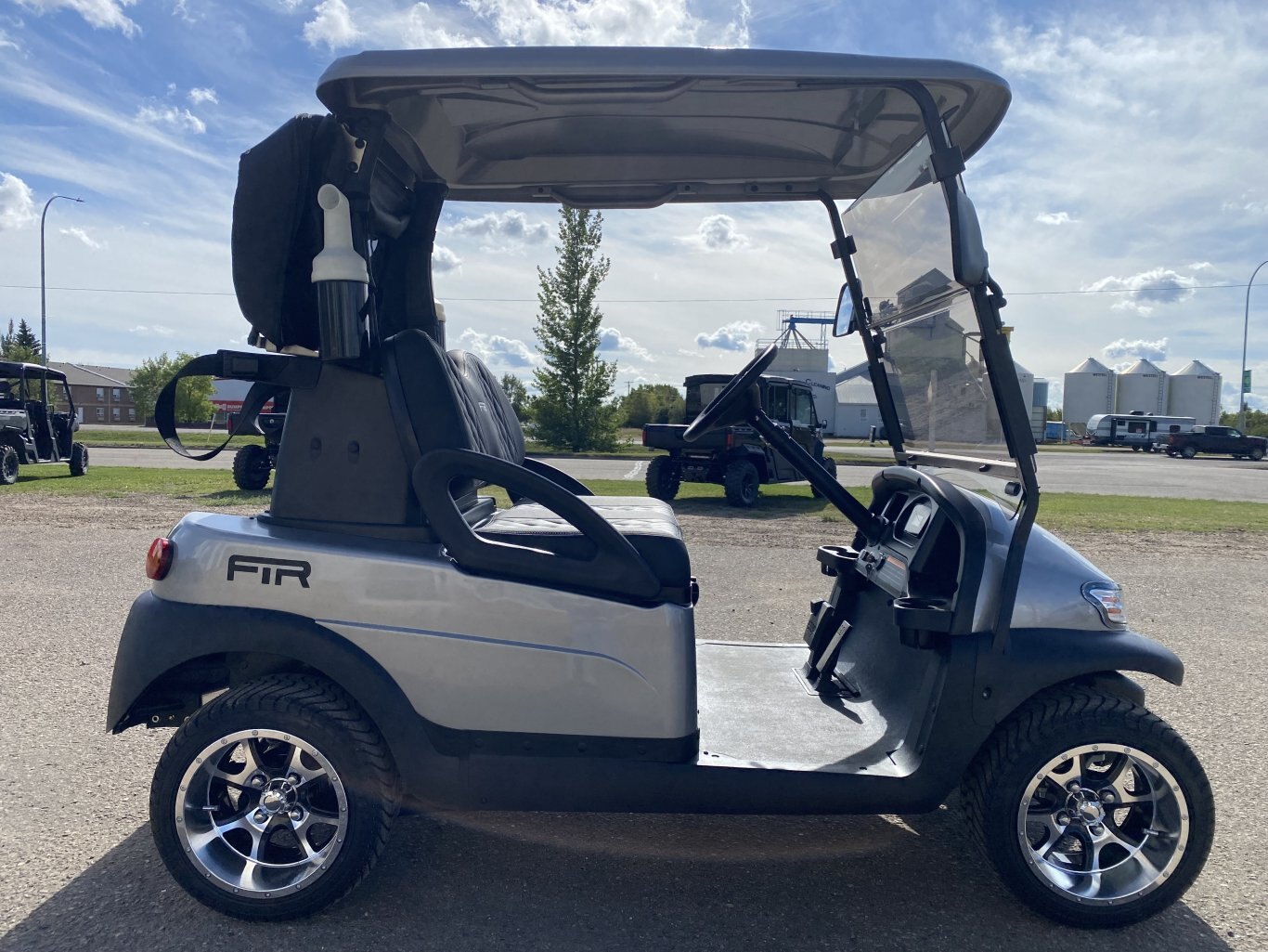 FTR Model 3 Lithium Golf Carts