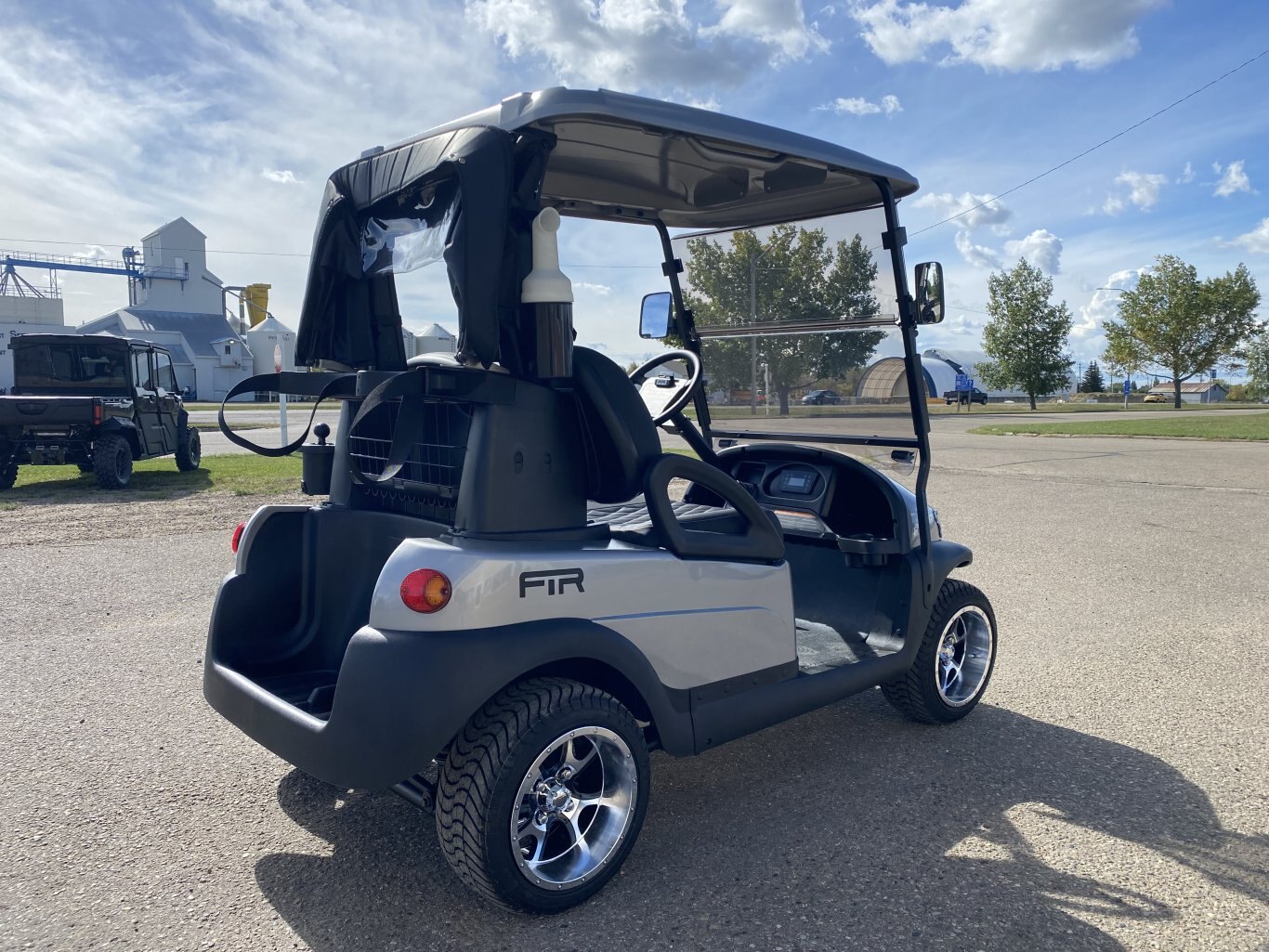 FTR Model 3 Lithium Golf Carts