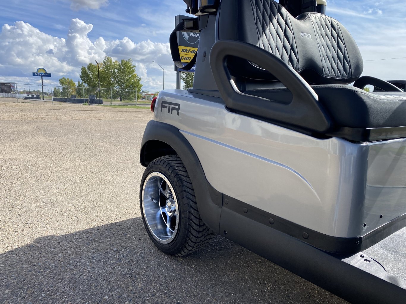 FTR Model 3 Lithium Golf Carts