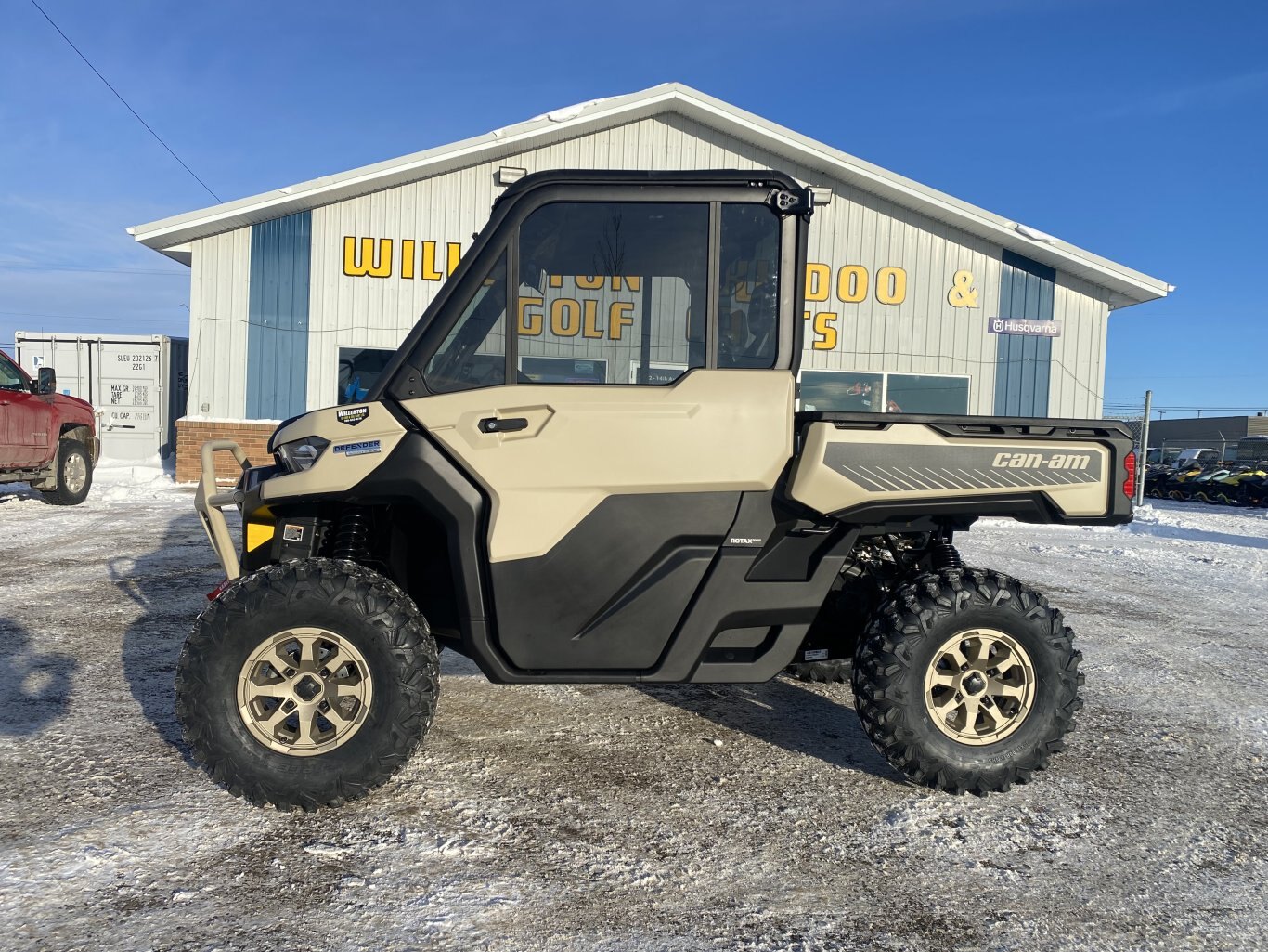 2025 Can Am Defender Limited HD10