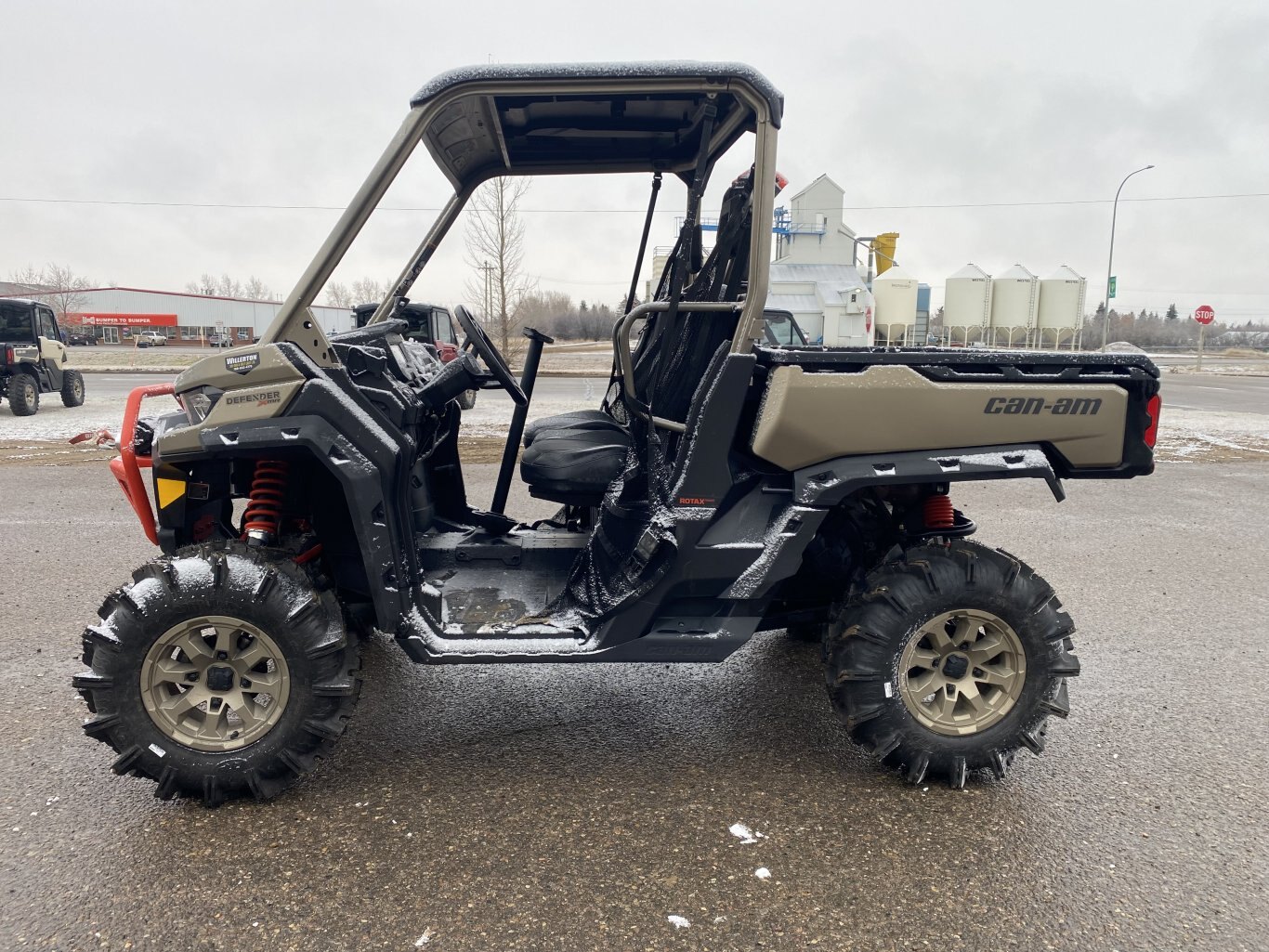 Used 2022 Can-Am Defender X MR HD10