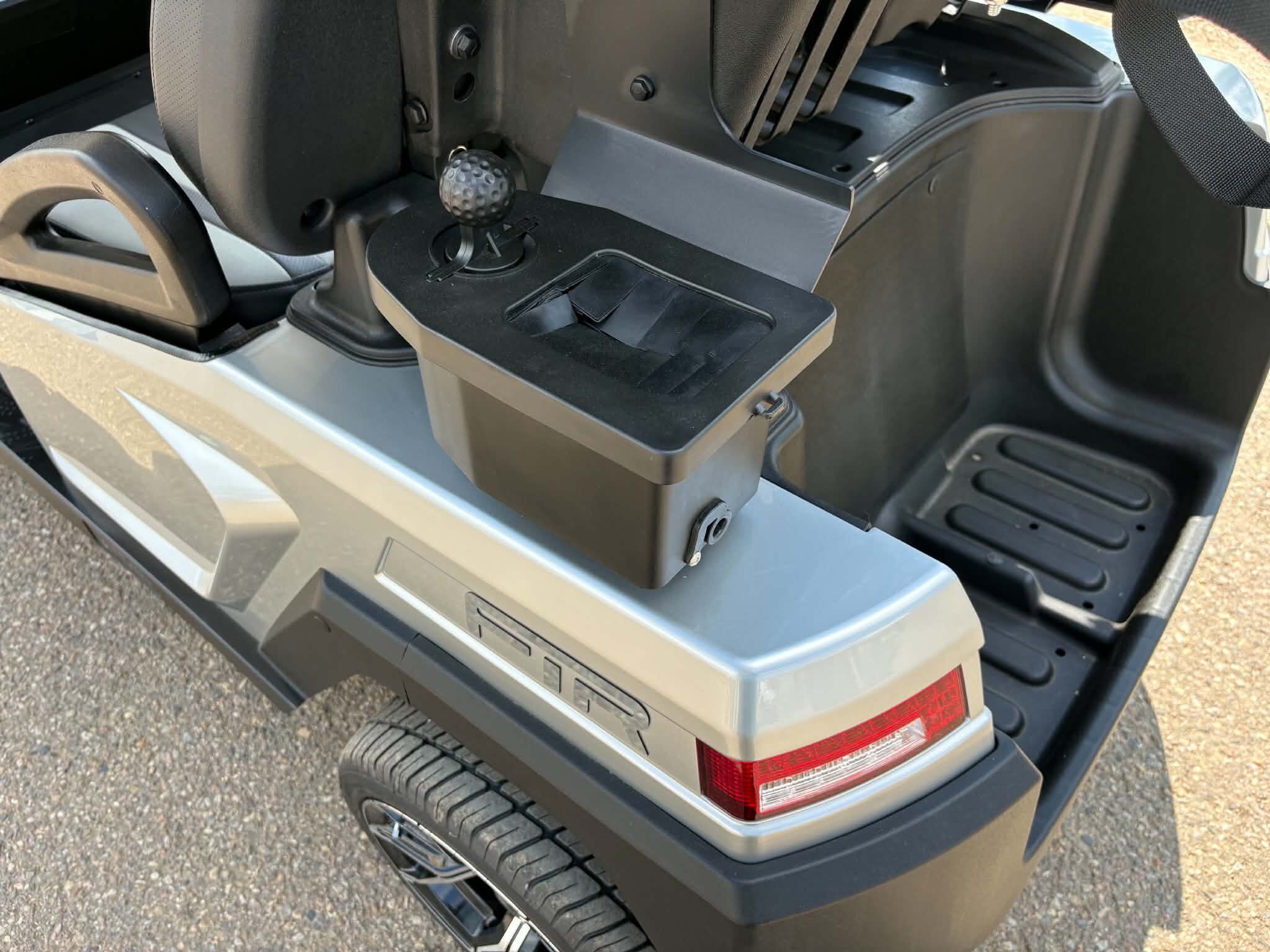2026 FTR Model 2 Solar Drive Lithium Golf Carts