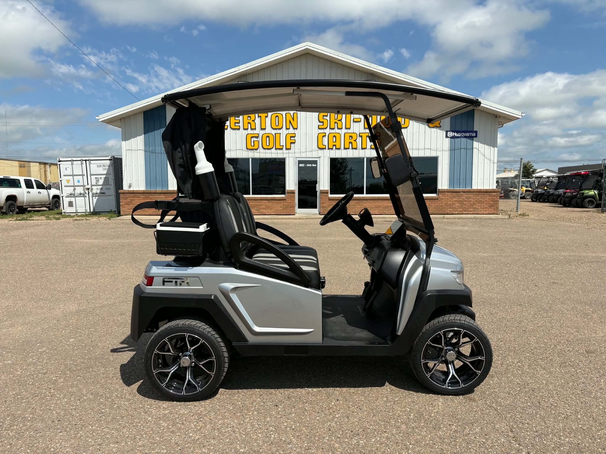2026 FTR Model 2 Solar Drive Lithium Golf Carts