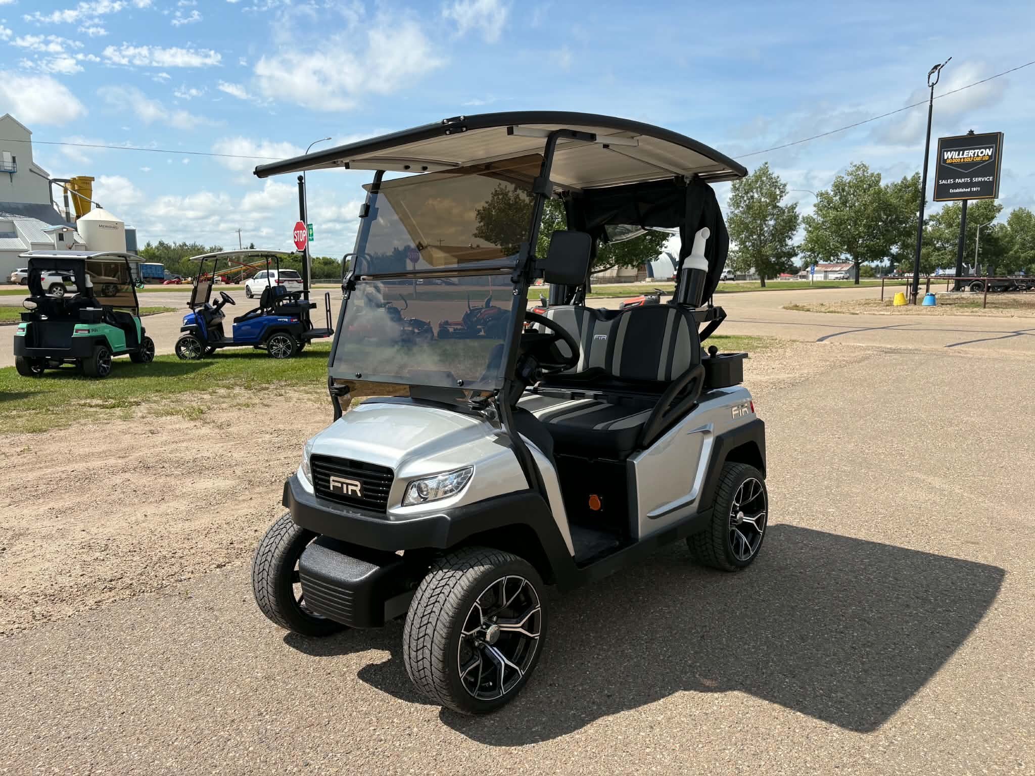 2026 FTR Model 2 Solar Drive Lithium Golf Carts