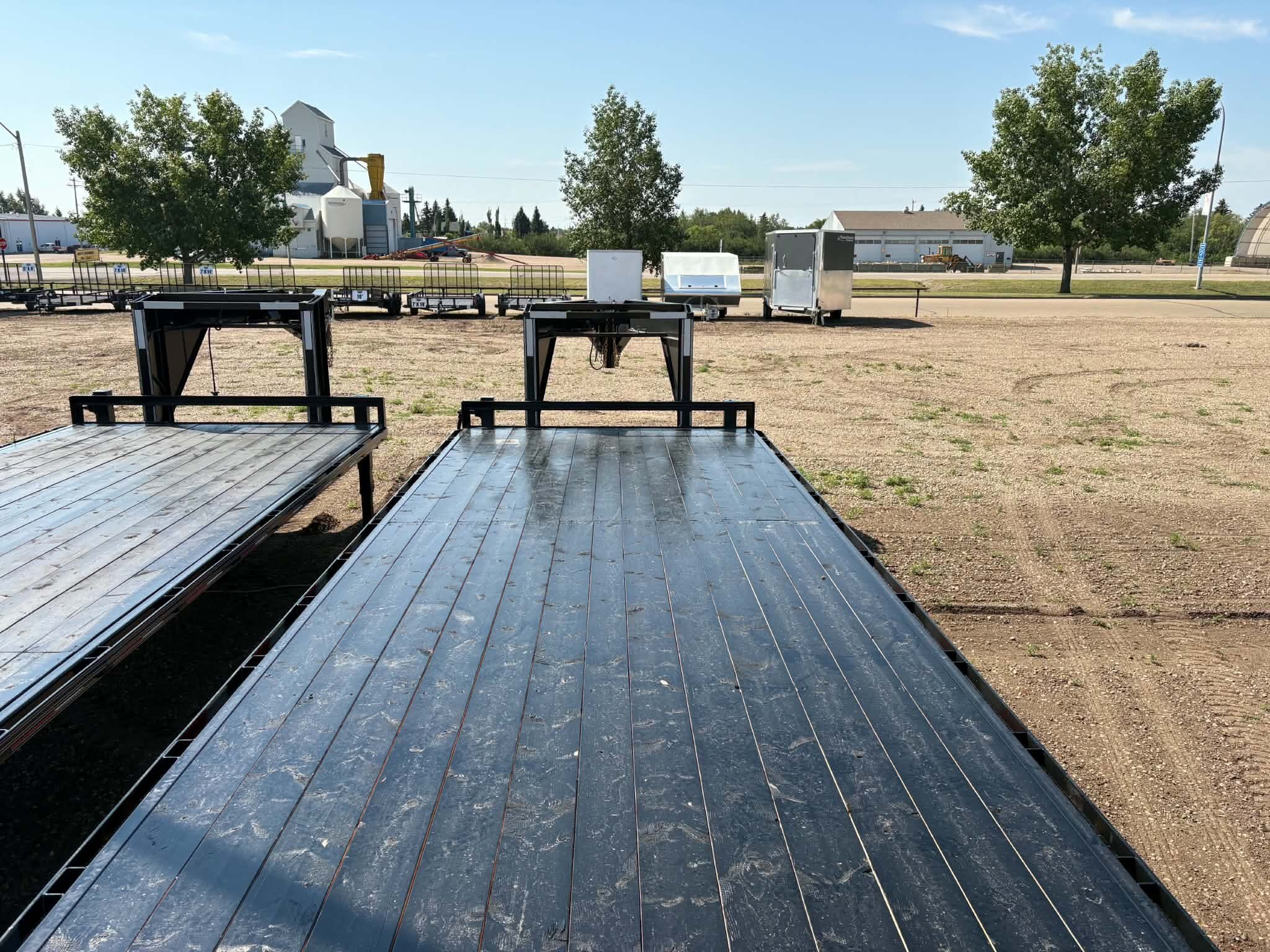 Rainbow 30' + 5' DT Gooseneck Deck Over Trailer Express w/ 2 12000 lbs. Axles
