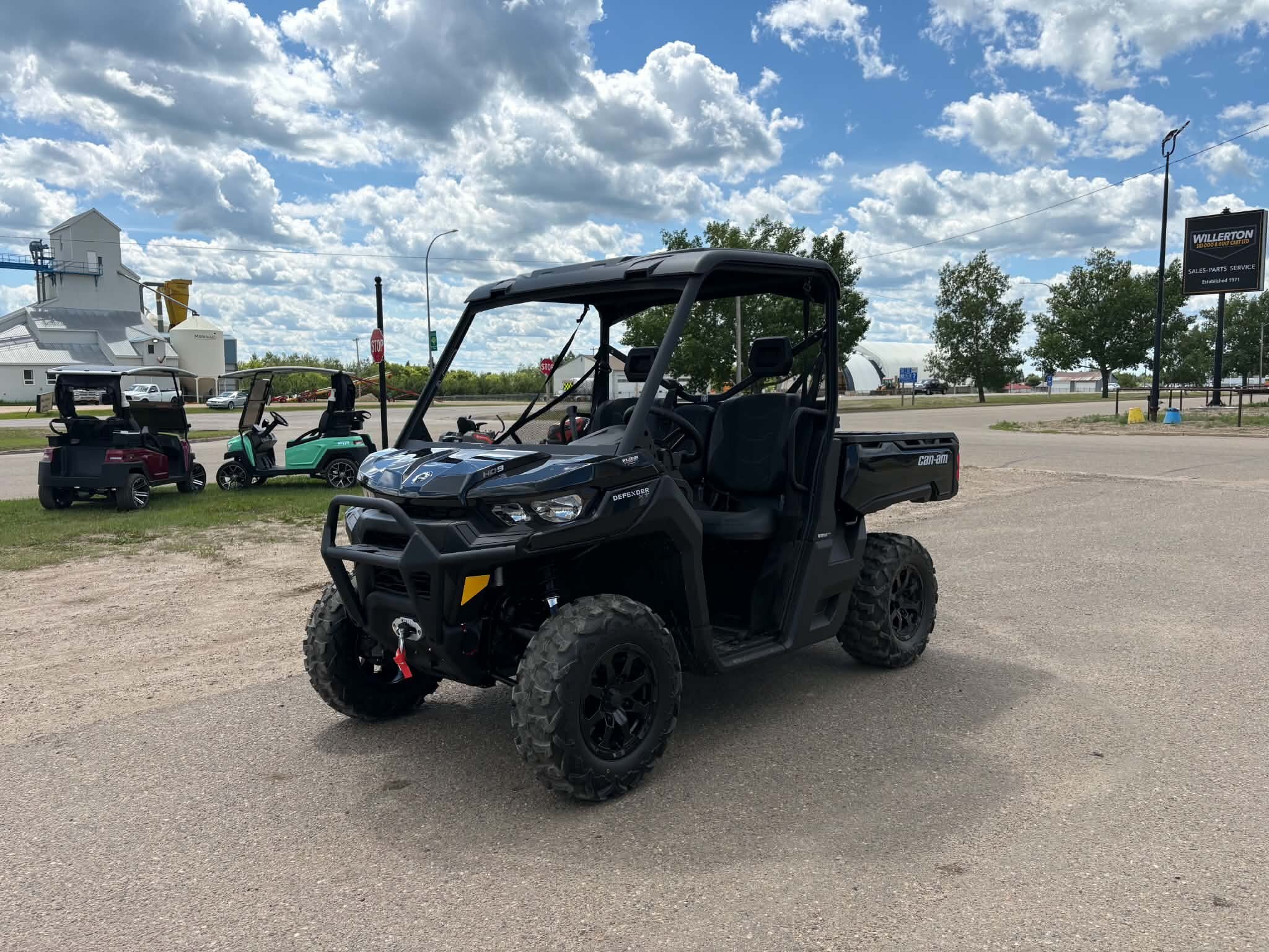 2026 Can Am Defender HD9 XT