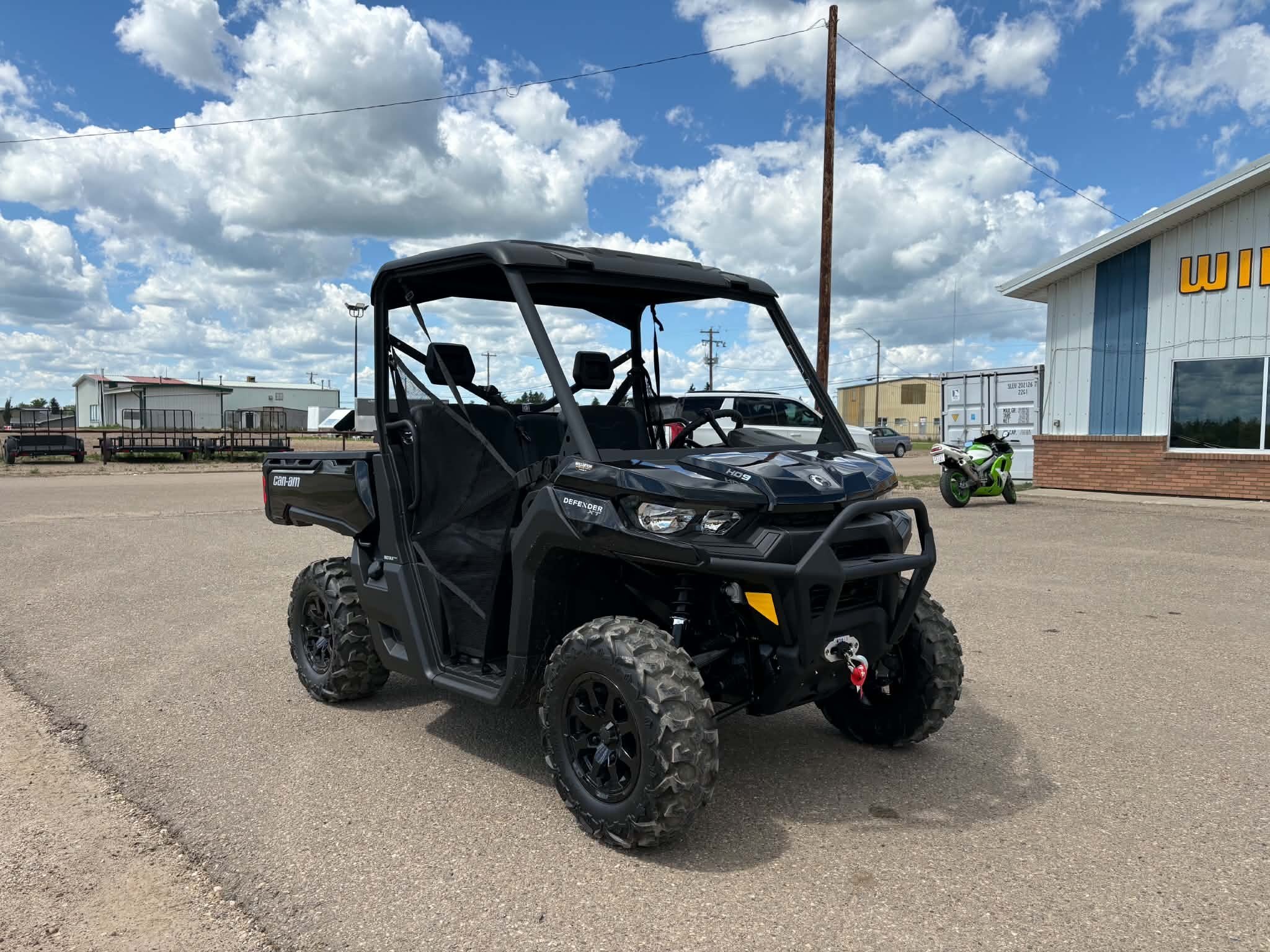 2026 Can Am Defender HD9 XT