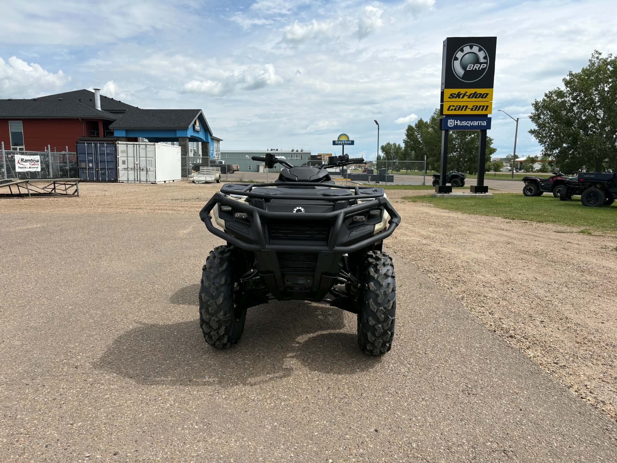 2026 Can Am Outlander PRO XU HD7