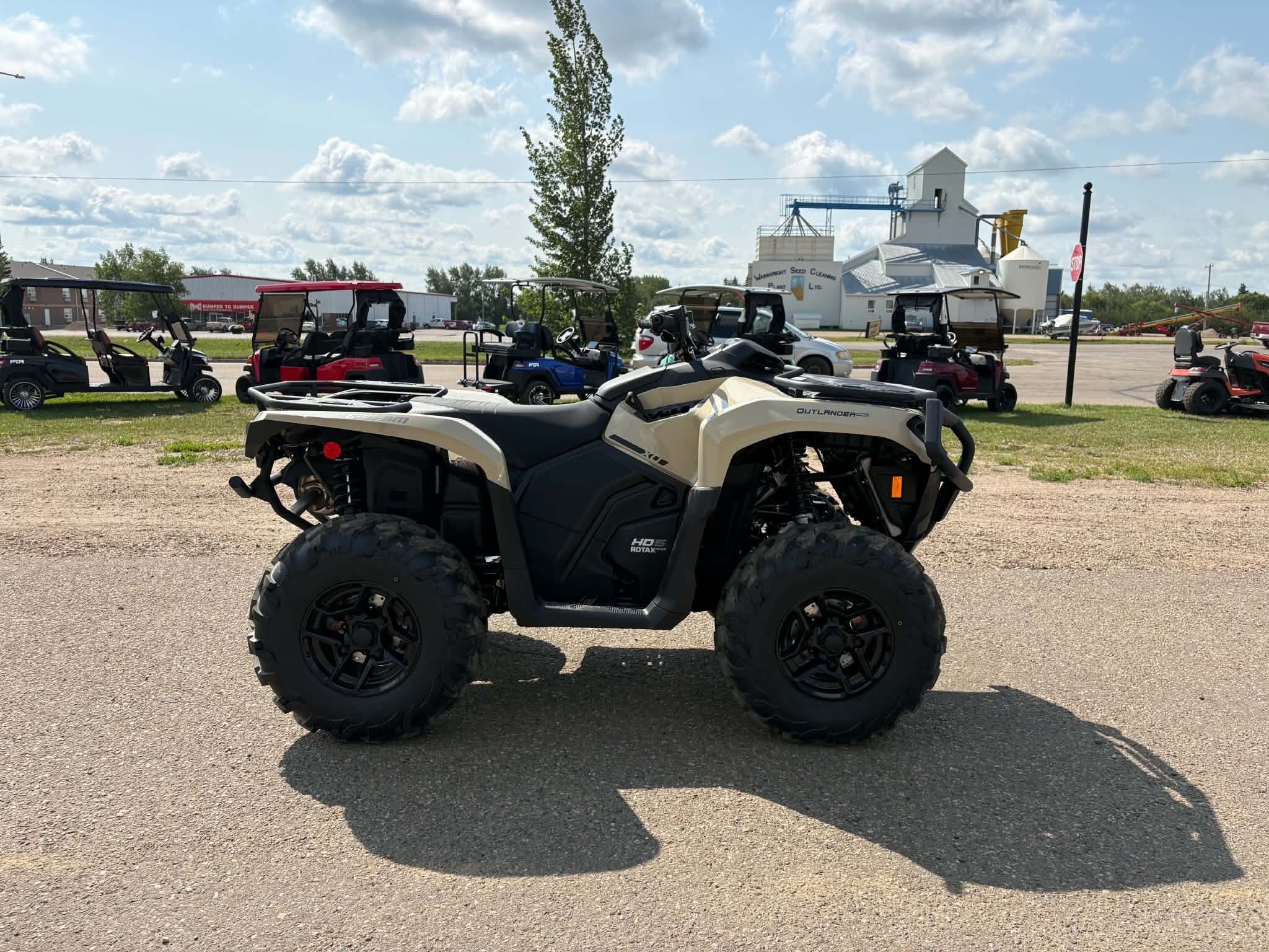 2026 Can Am Outlander PRO XU HD5