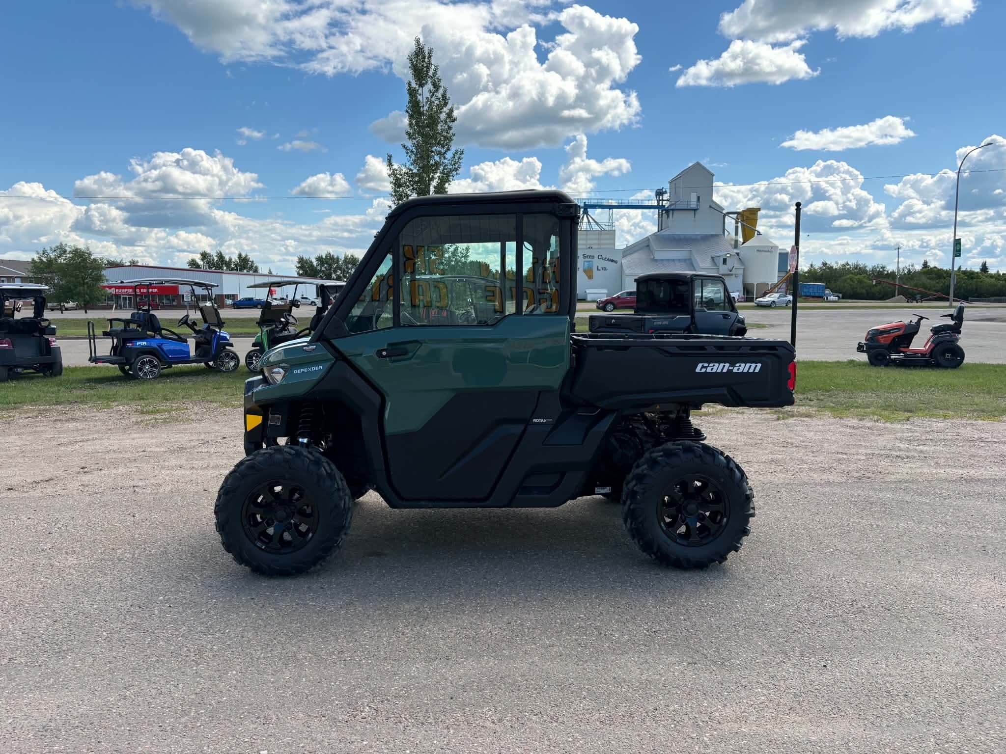 2026 Can Am Defender HD10 DPS CAB