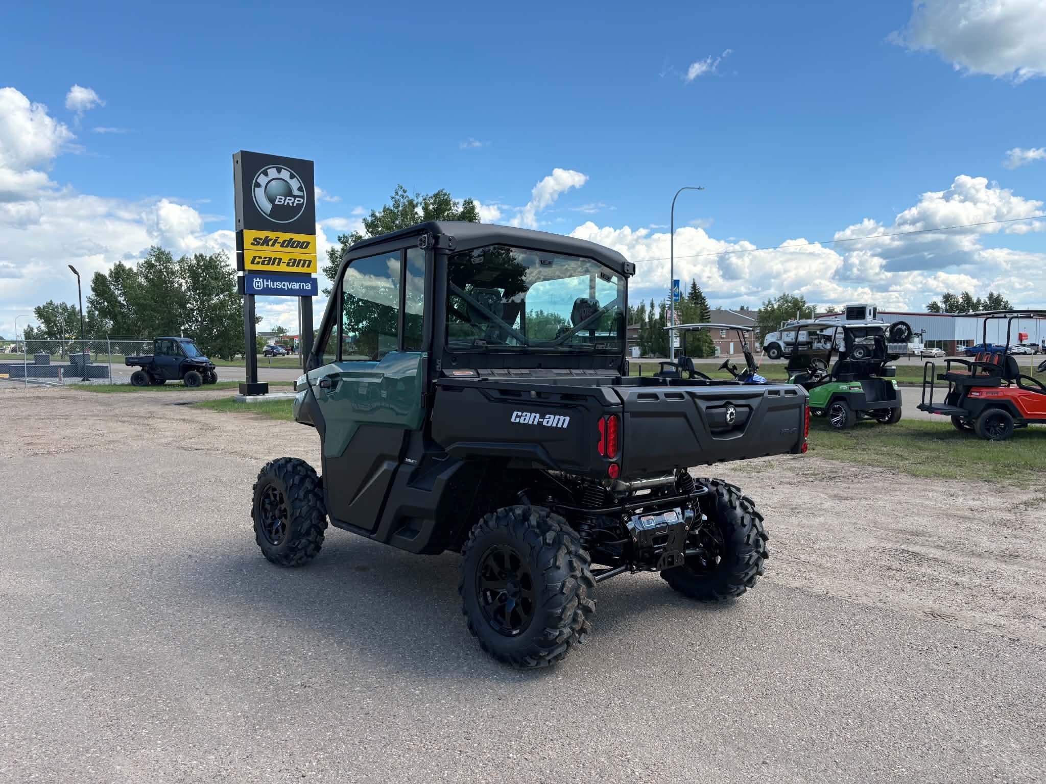 2026 Can Am Defender HD10 DPS CAB