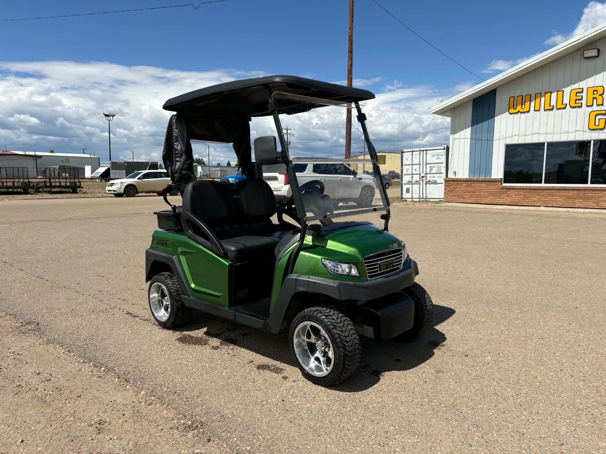 Pre Owned 2022 FTR Model 1 Lithium Golf Cart